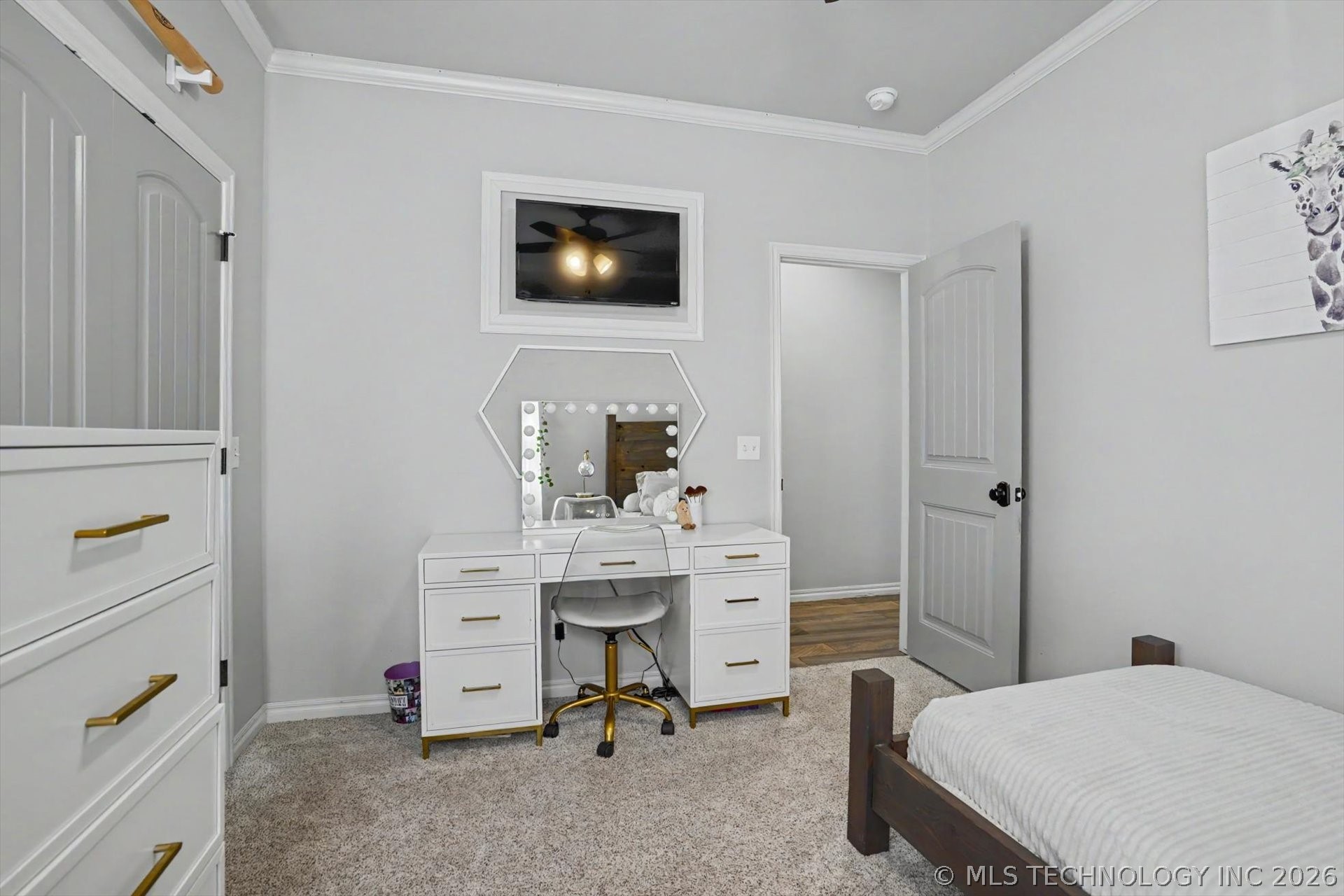 2135 S 280th East Avenue