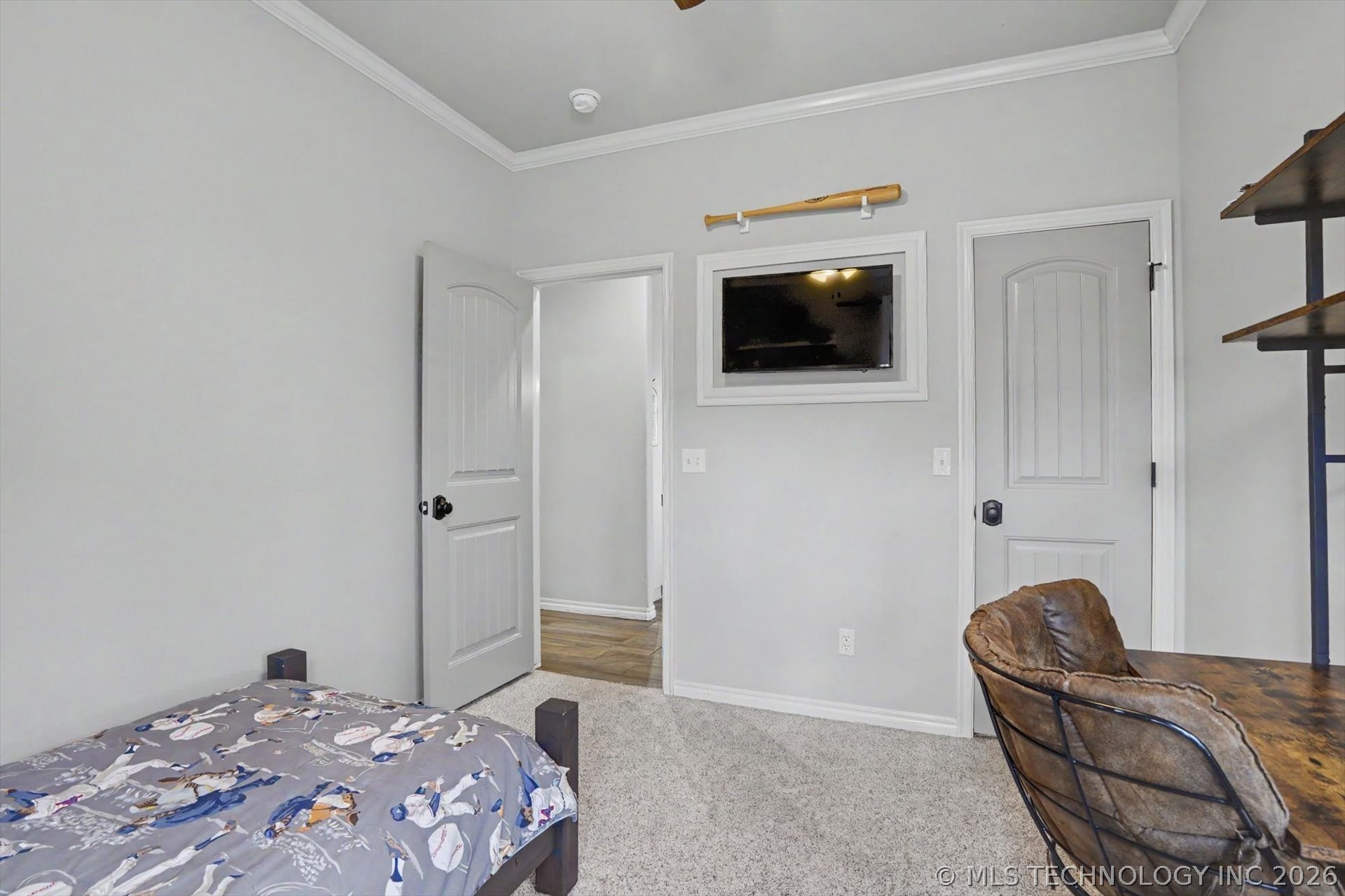 2135 S 280th East Avenue