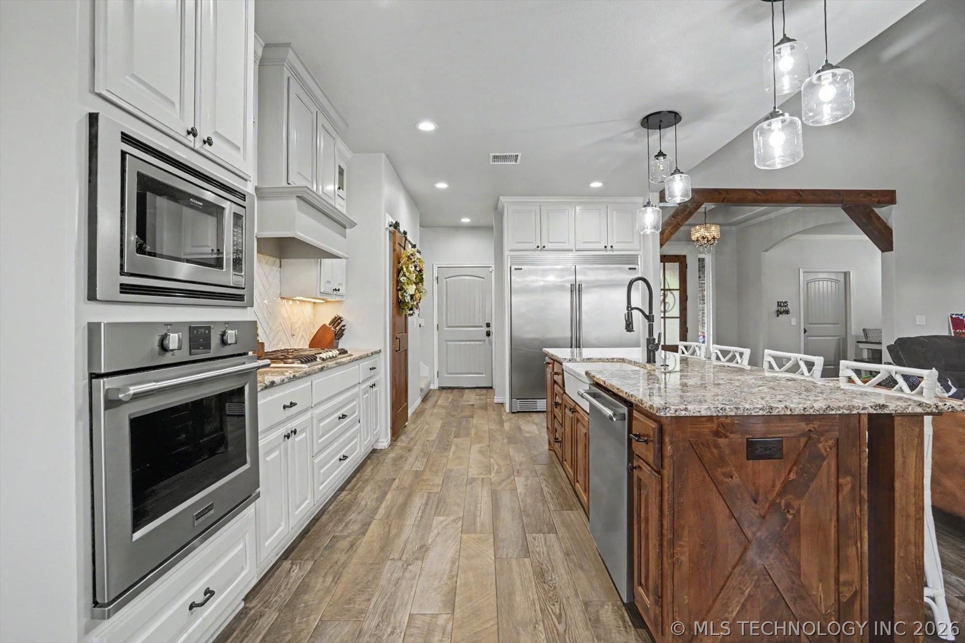 2135 S 280th East Avenue