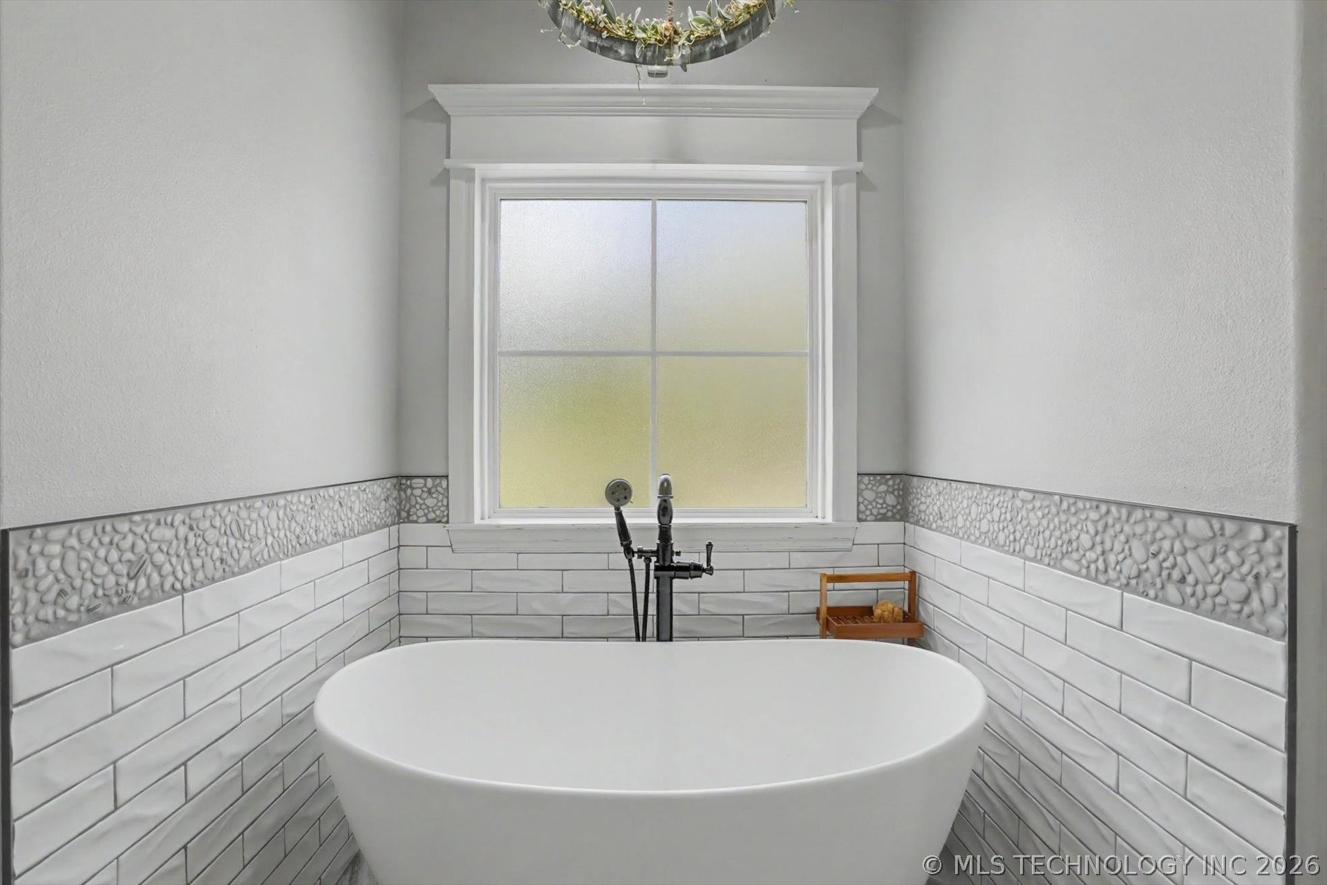 2135 S 280th East Avenue