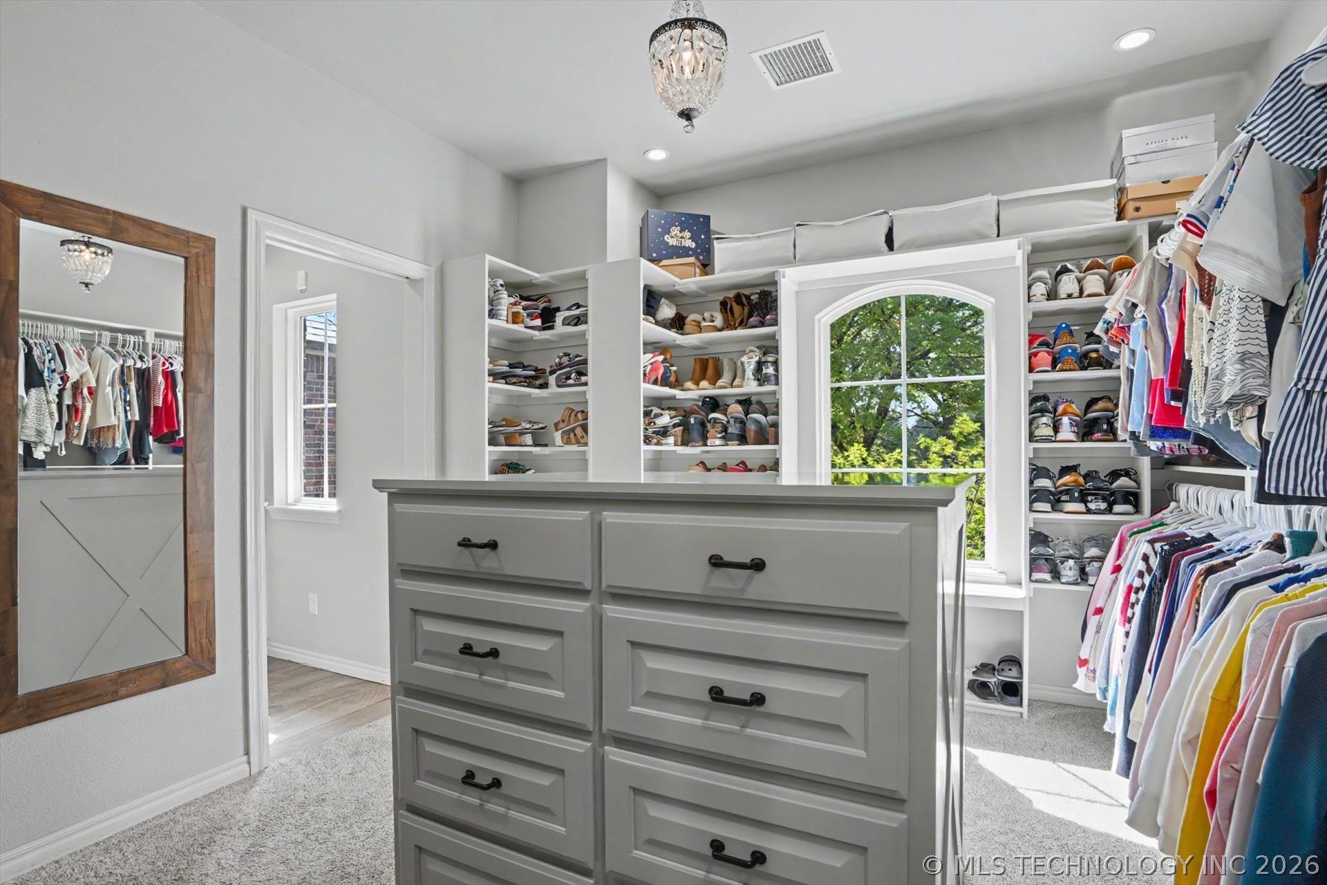 2135 S 280th East Avenue