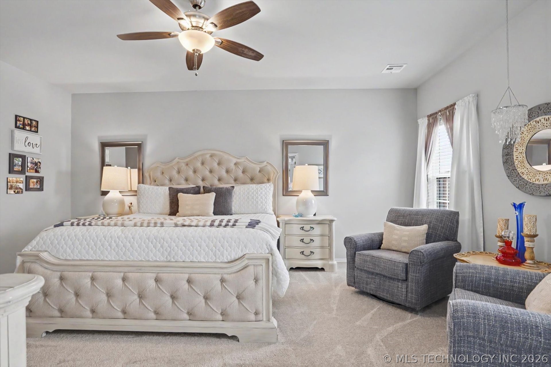 1912 W Imperial Place