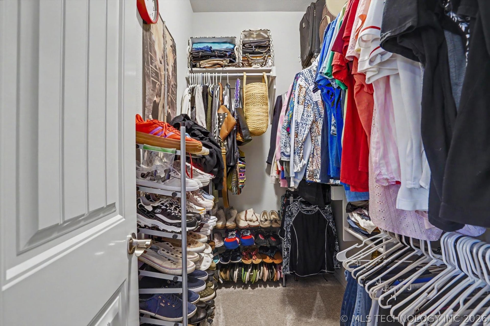 1912 W Imperial Place