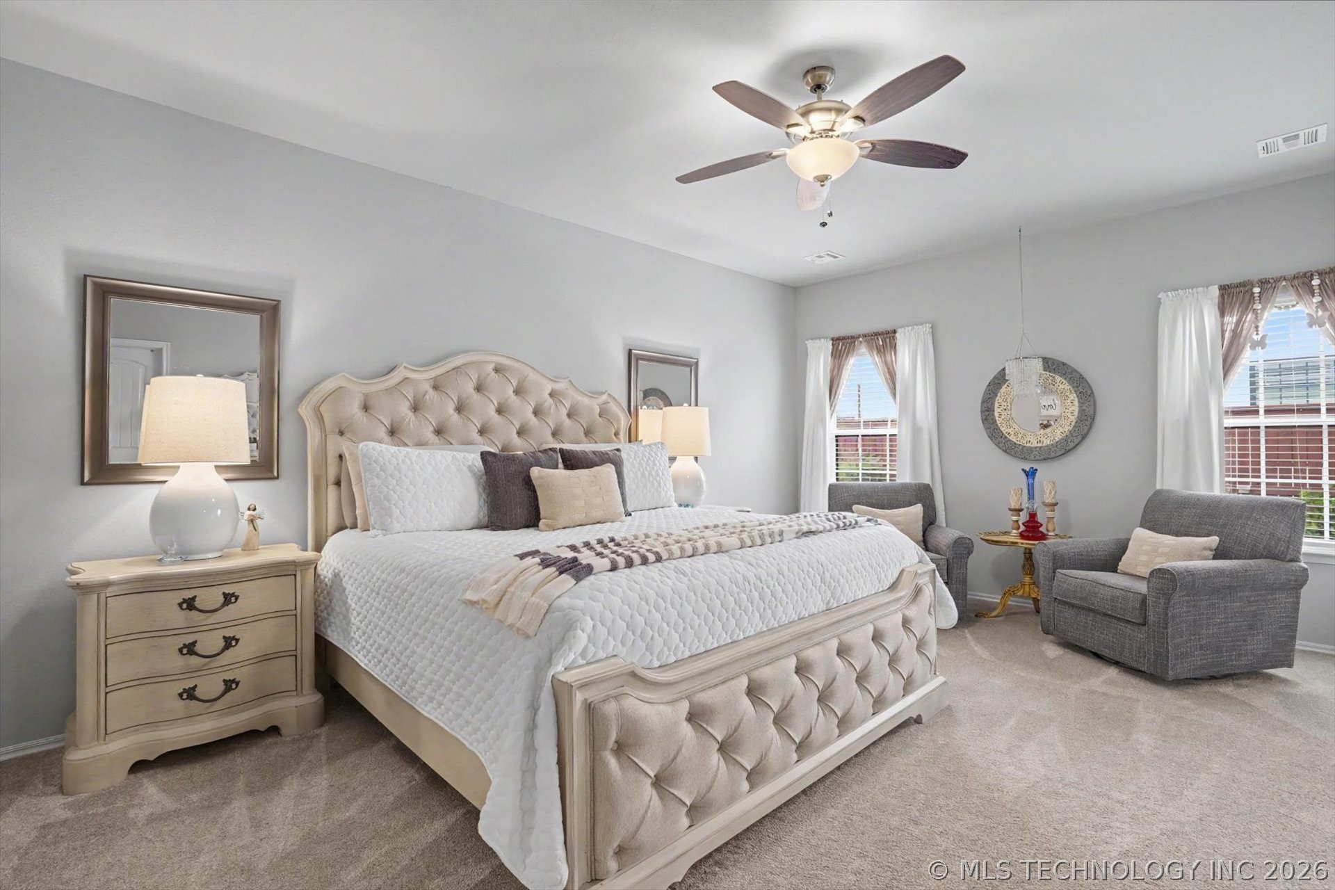 1912 W Imperial Place