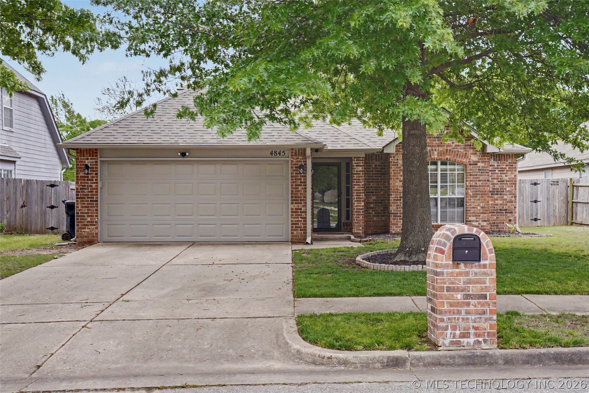 4845 W Dallas Street