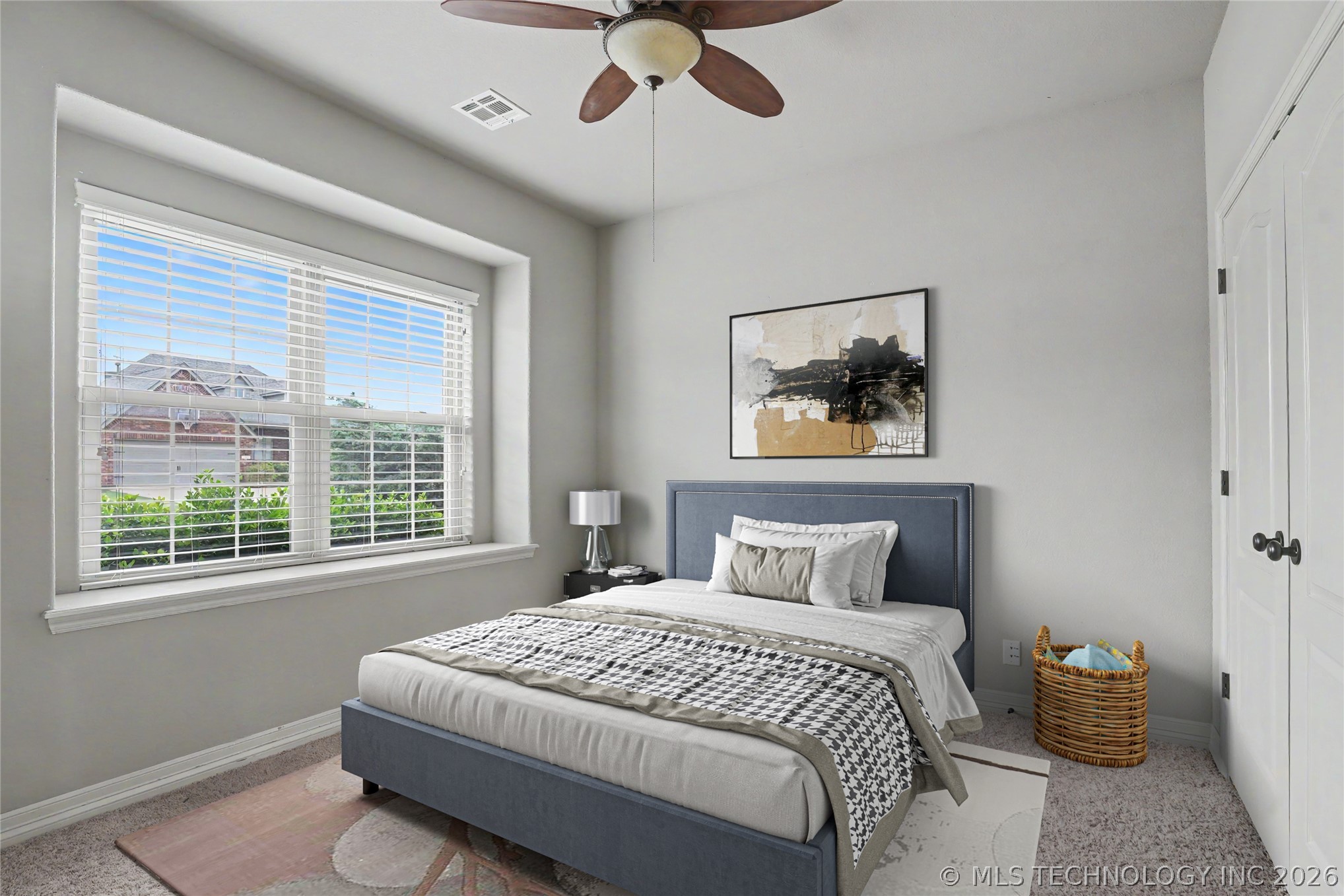 1004 W Elmira Street