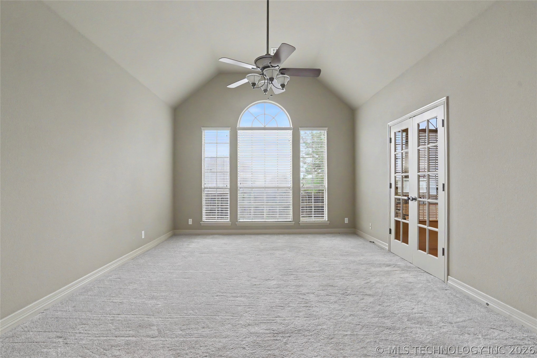 1004 W Elmira Street