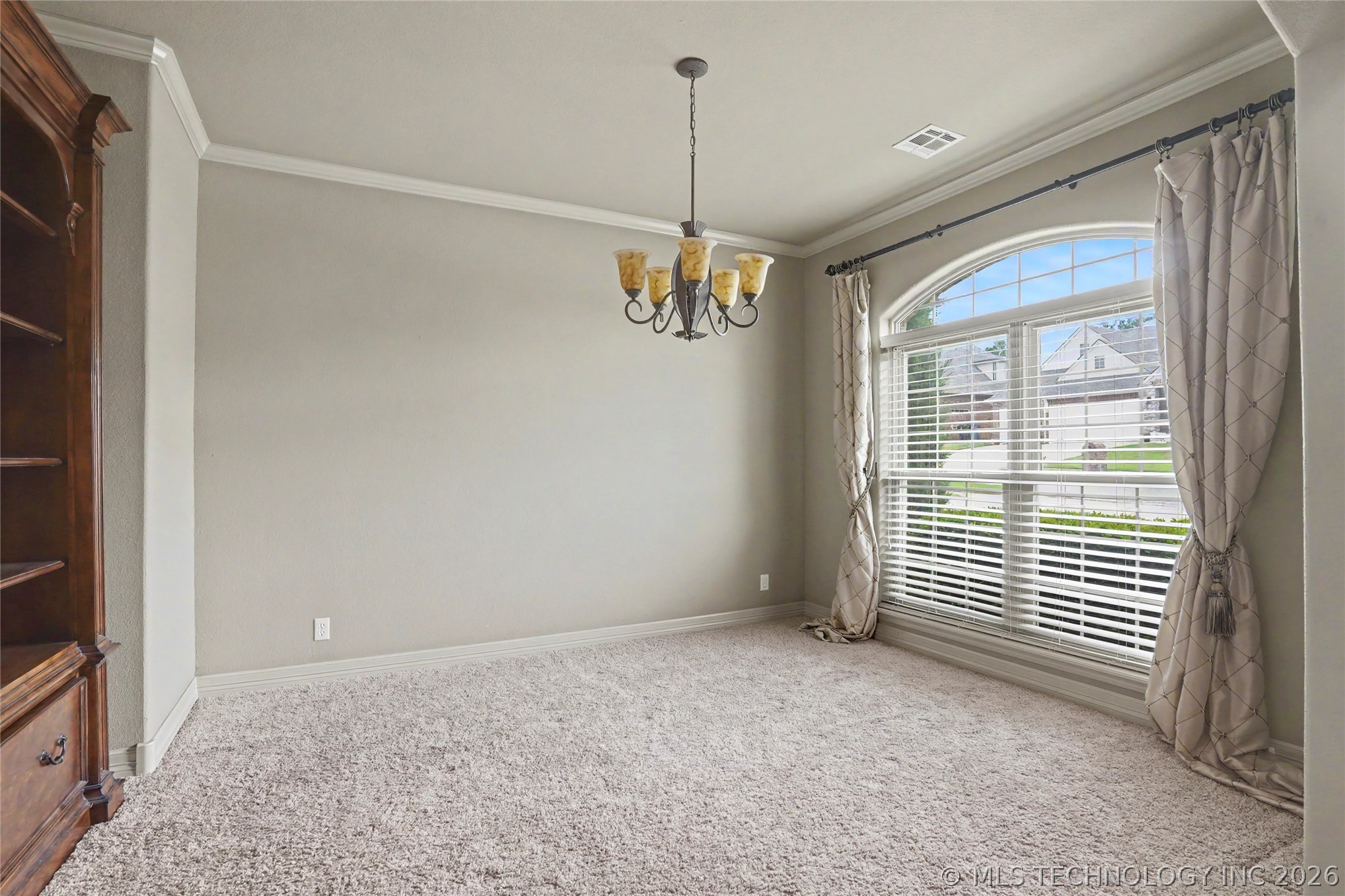 1004 W Elmira Street