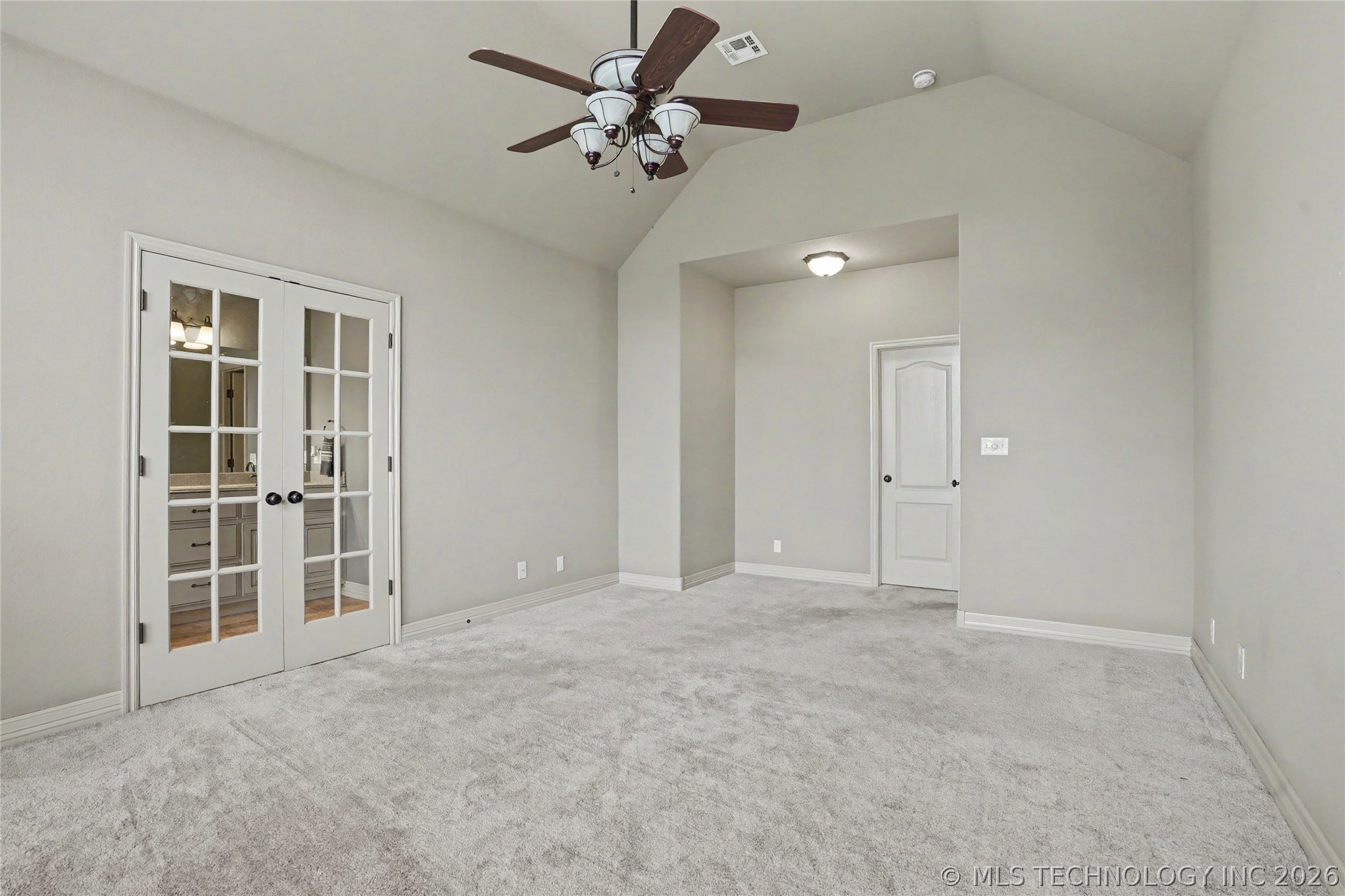 1004 W Elmira Street