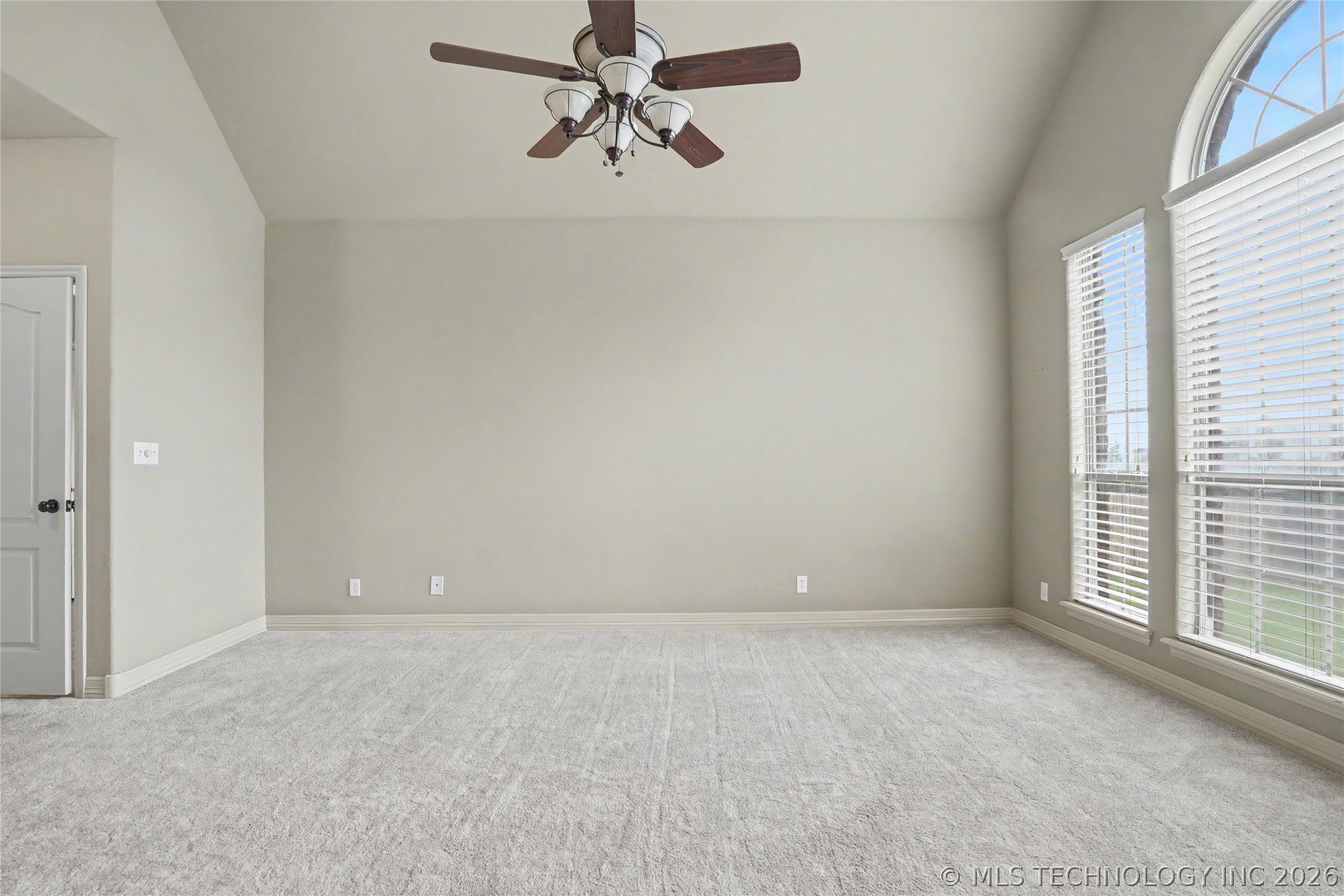 1004 W Elmira Street