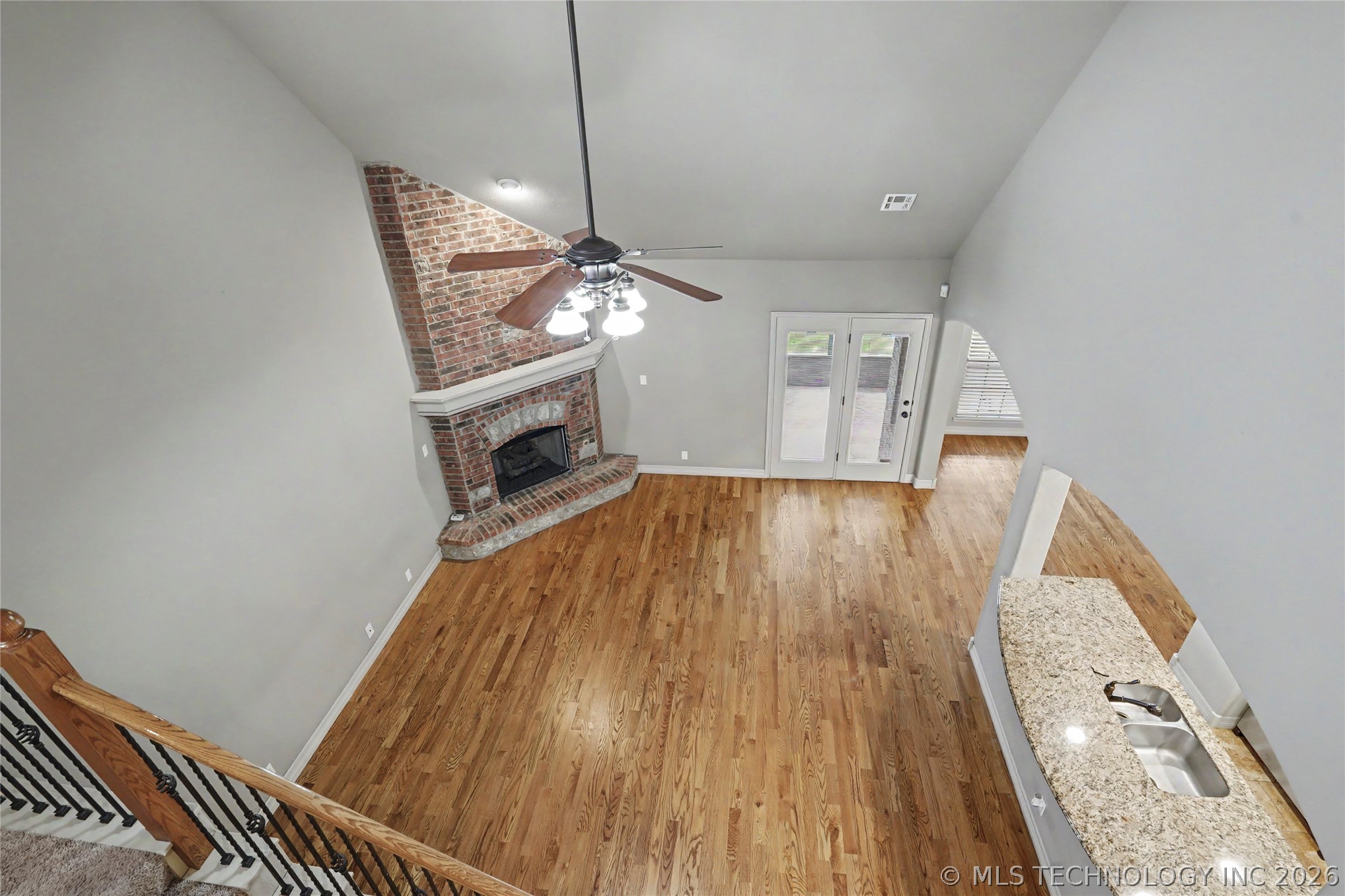 1004 W Elmira Street