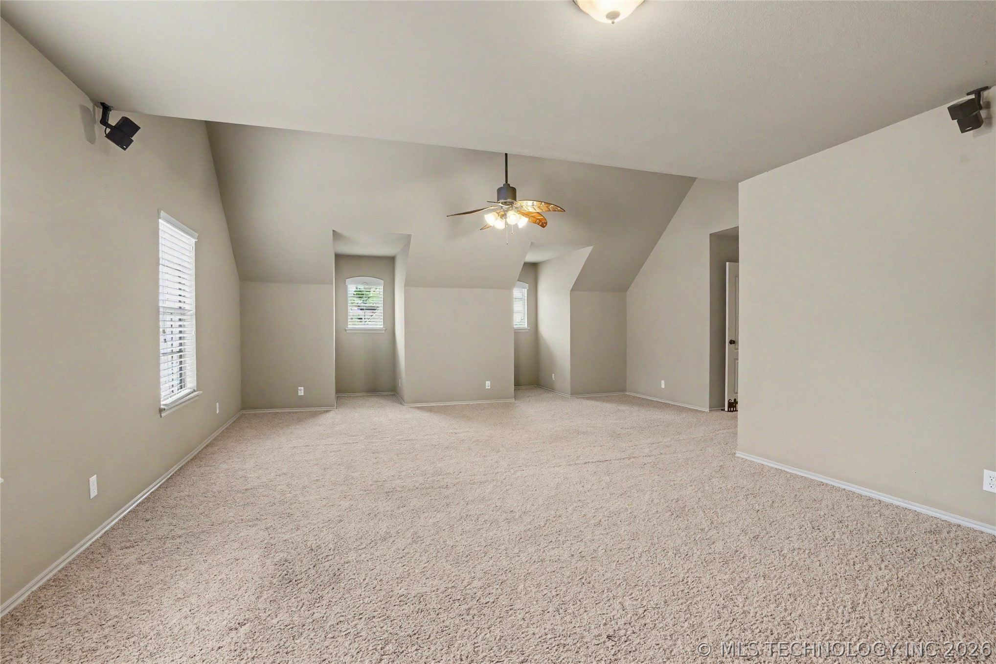 1004 W Elmira Street