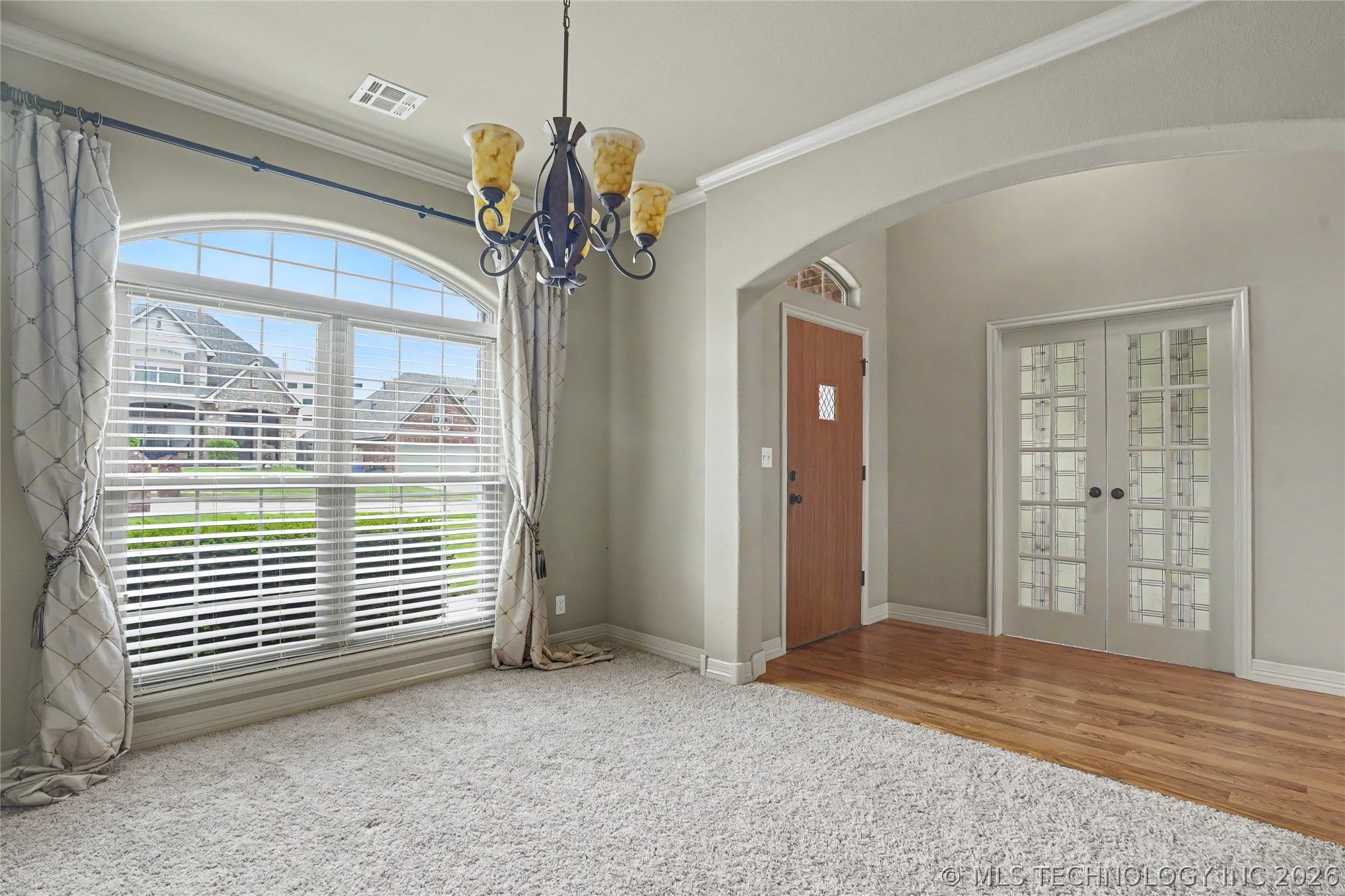 1004 W Elmira Street