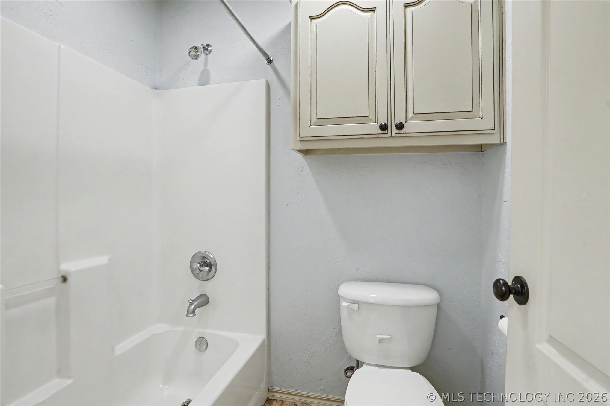 1004 W Elmira Street