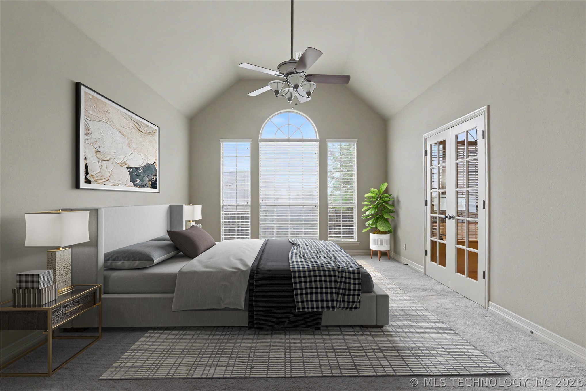 1004 W Elmira Street