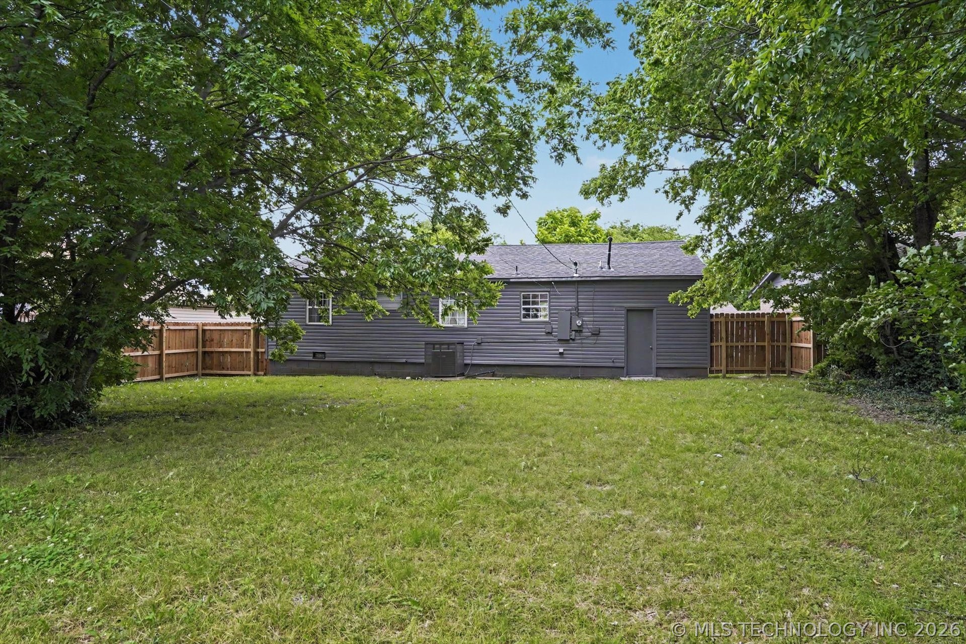 309 E Xyler Street