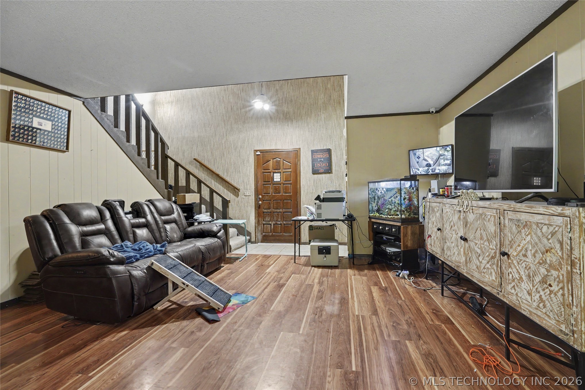 2300 W Delmar Street