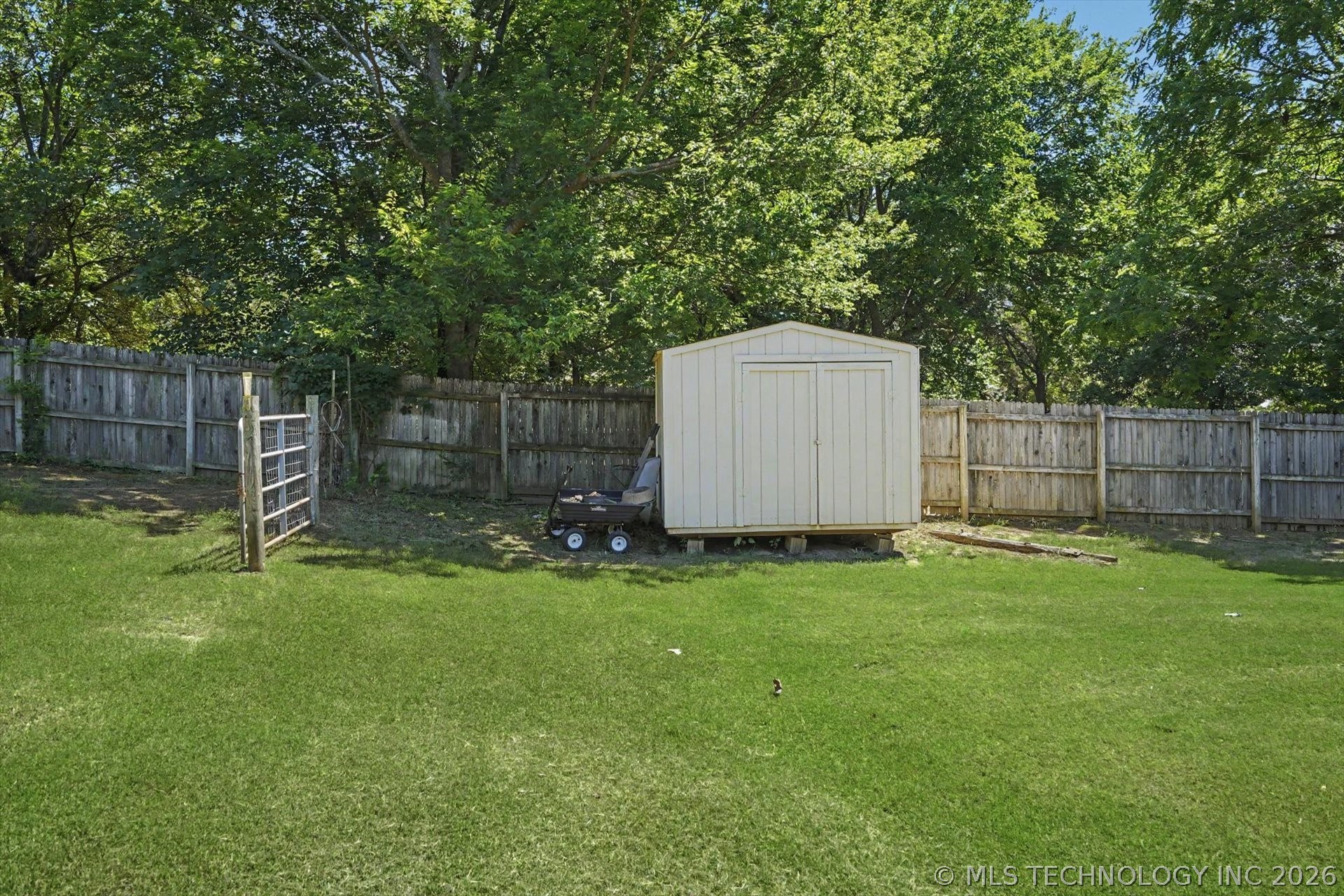 8875 S 267th East Avenue