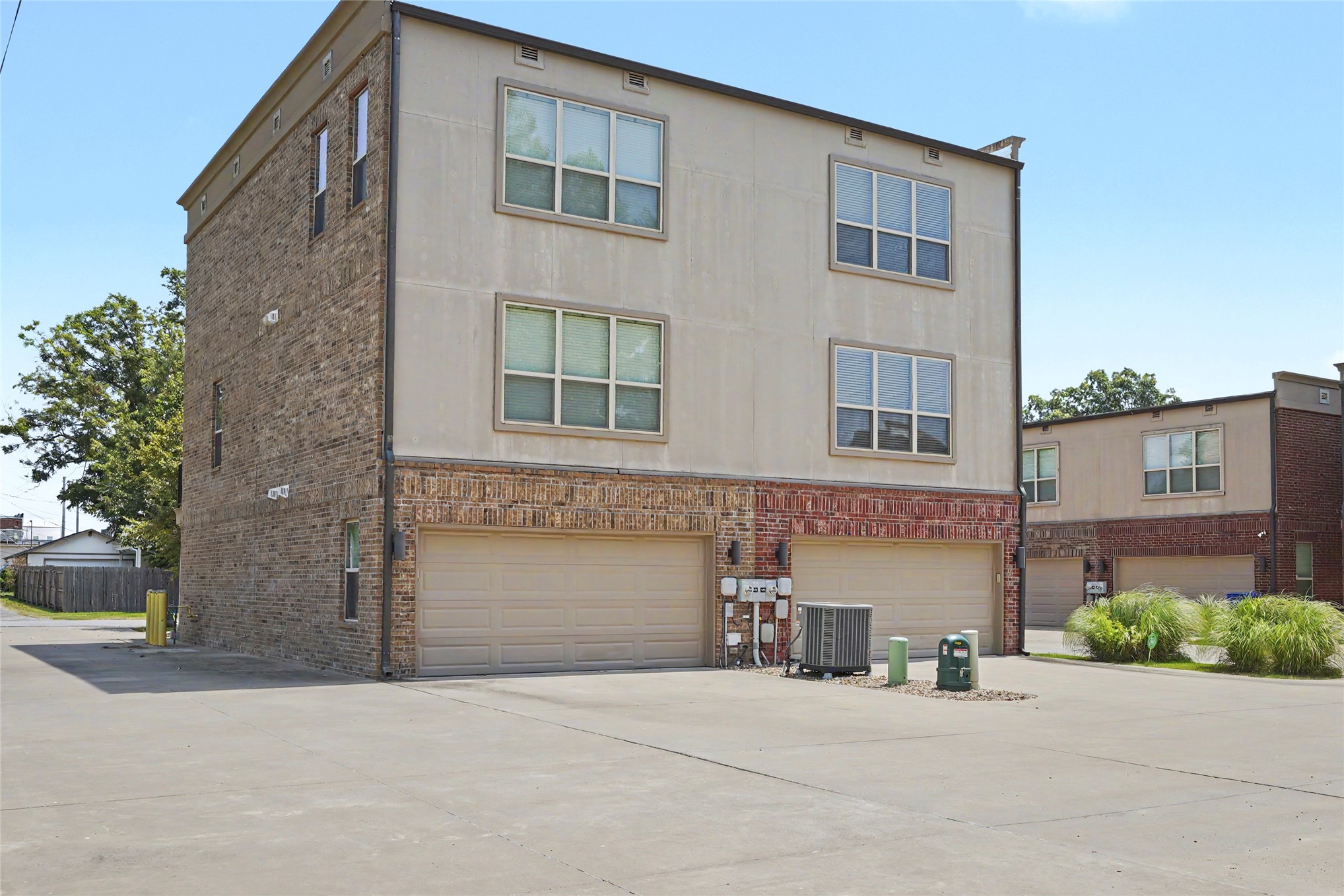 116 S Birch Avenue