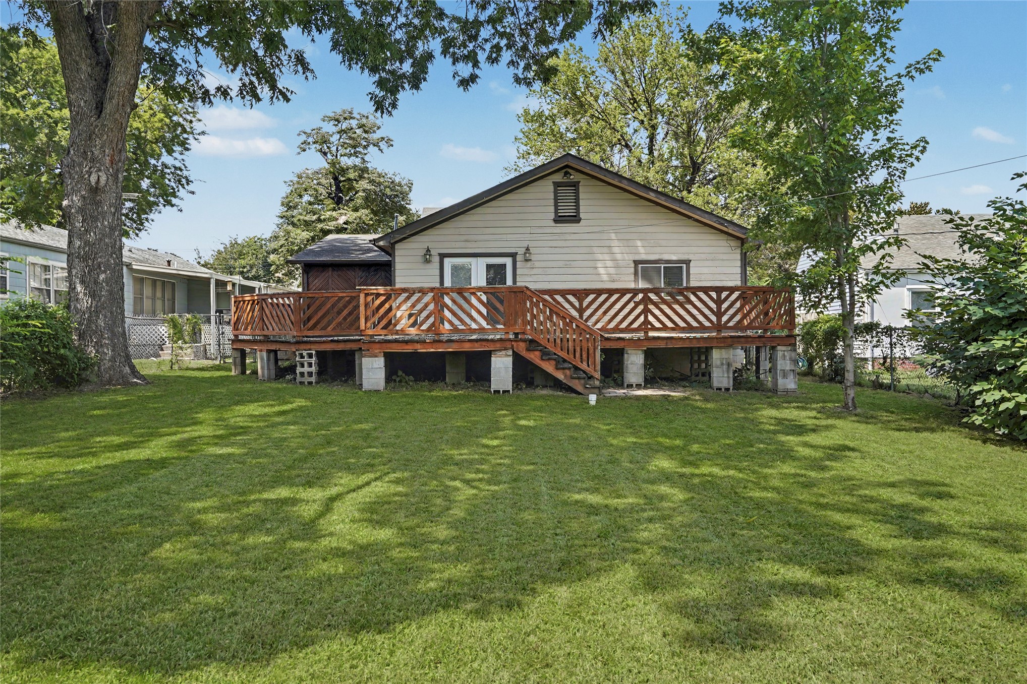 3408 E 4th Place