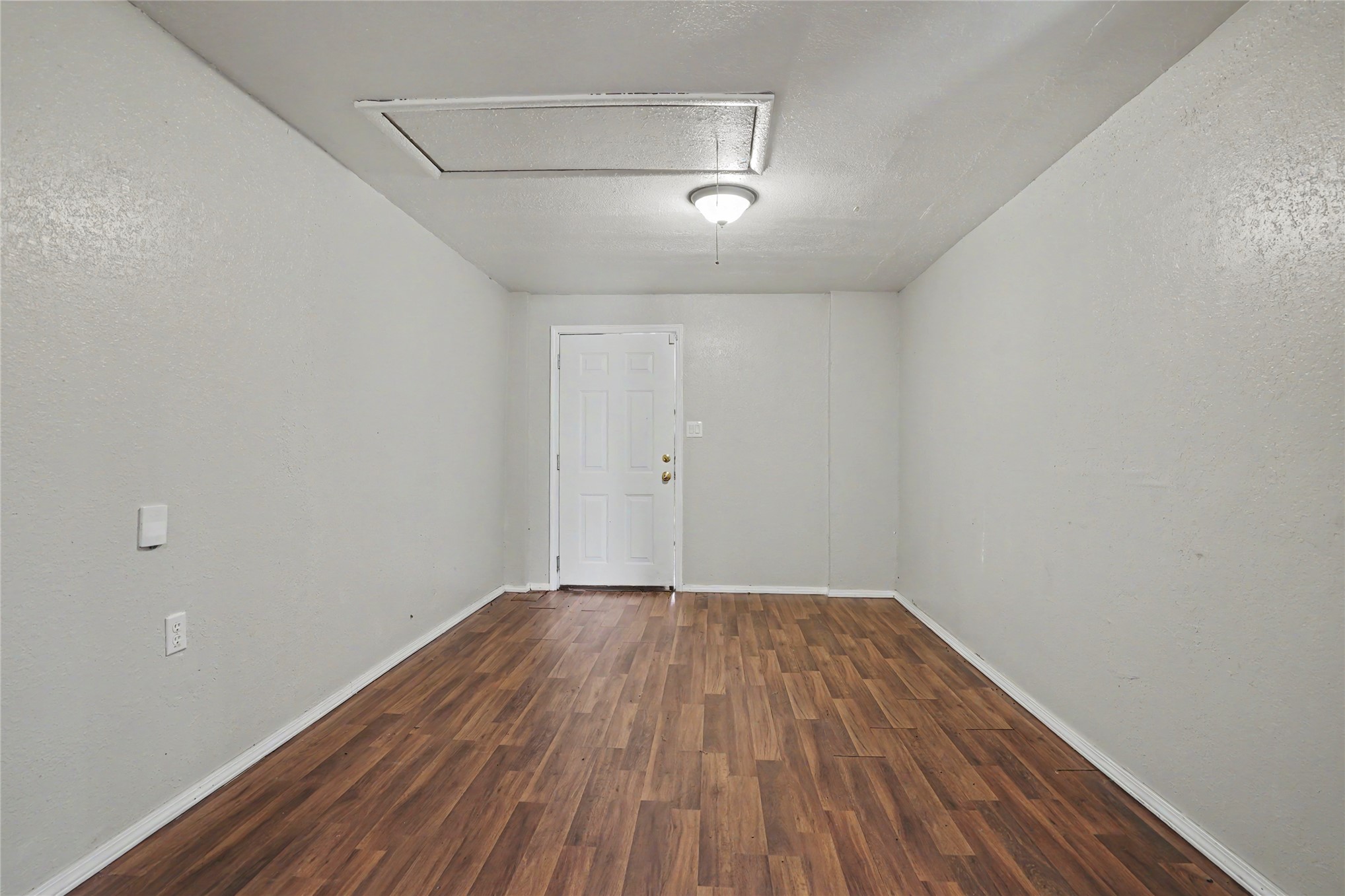 3408 E 4th Place
