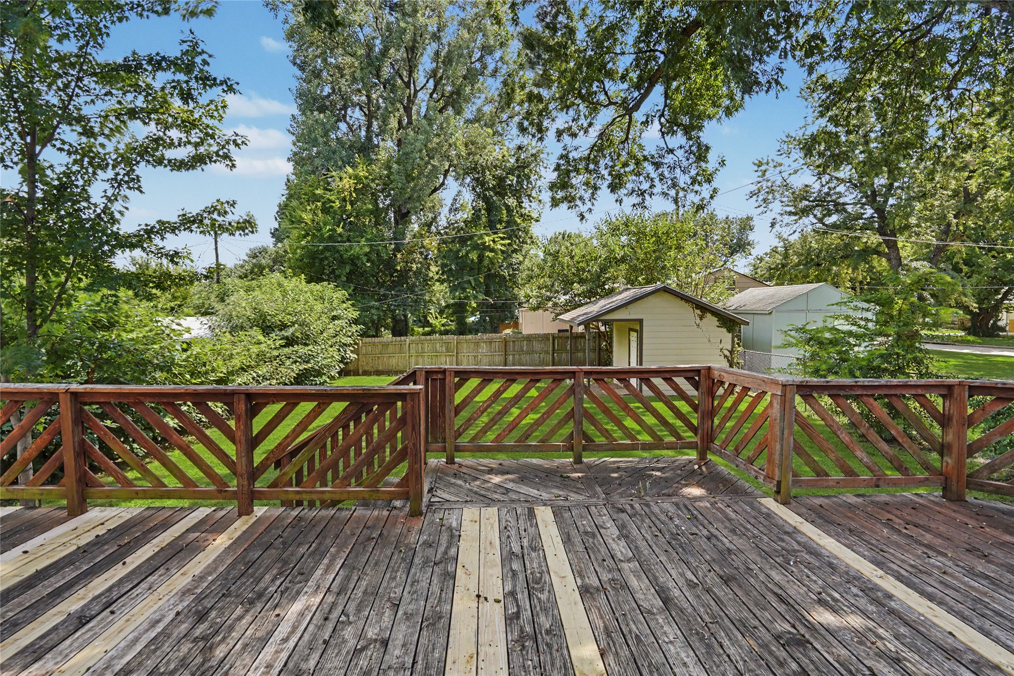 3408 E 4th Place