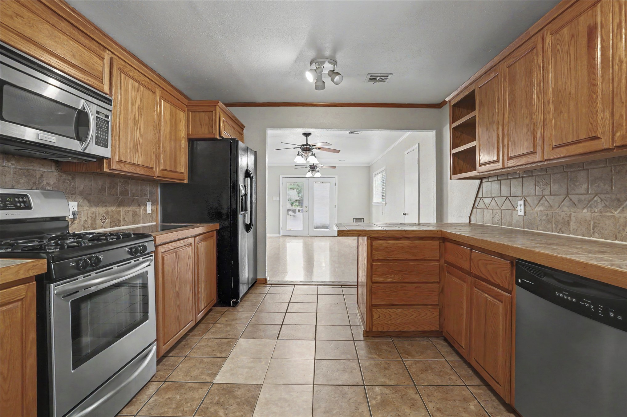 3408 E 4th Place