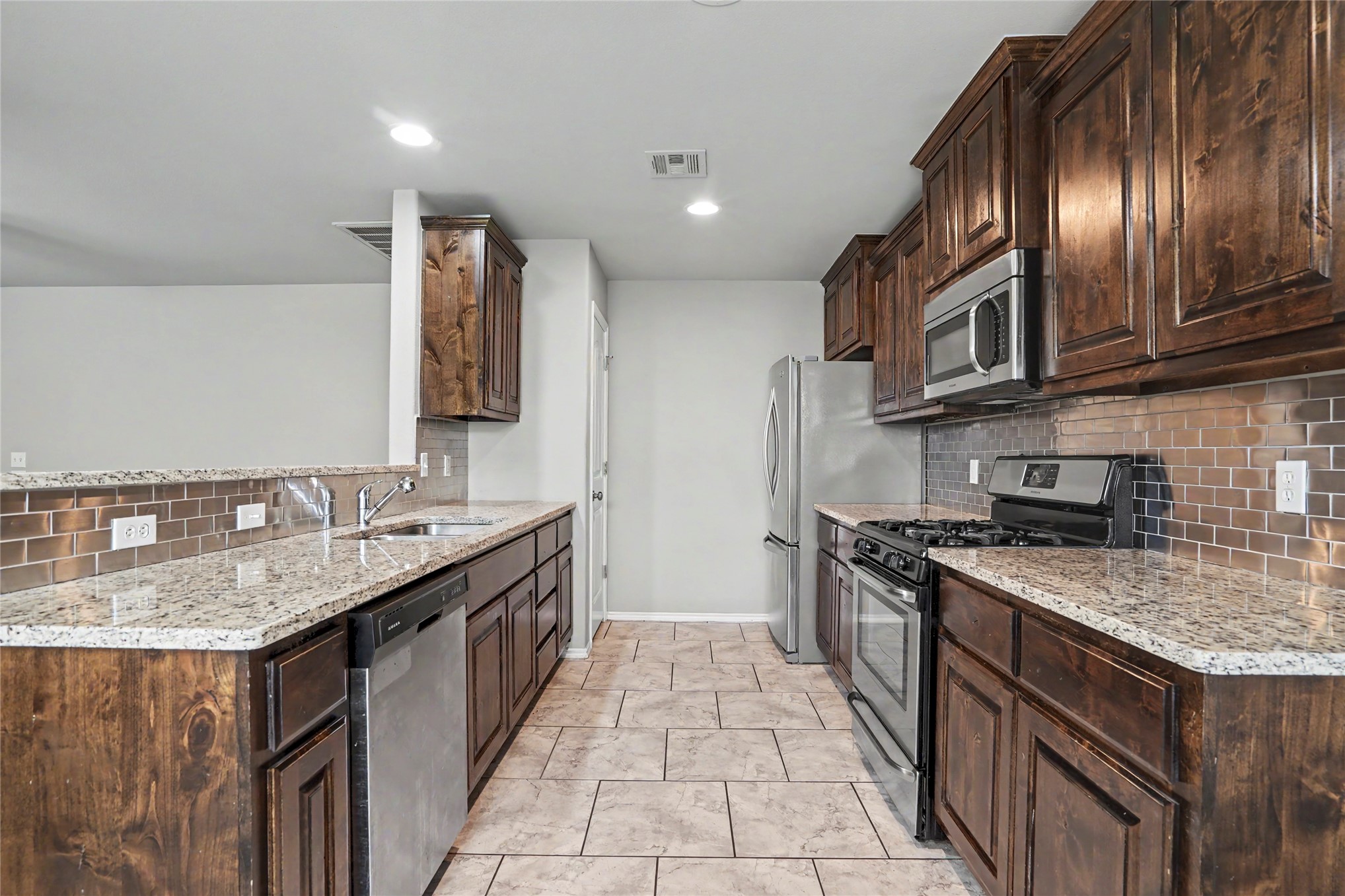 28045 E 149th Place