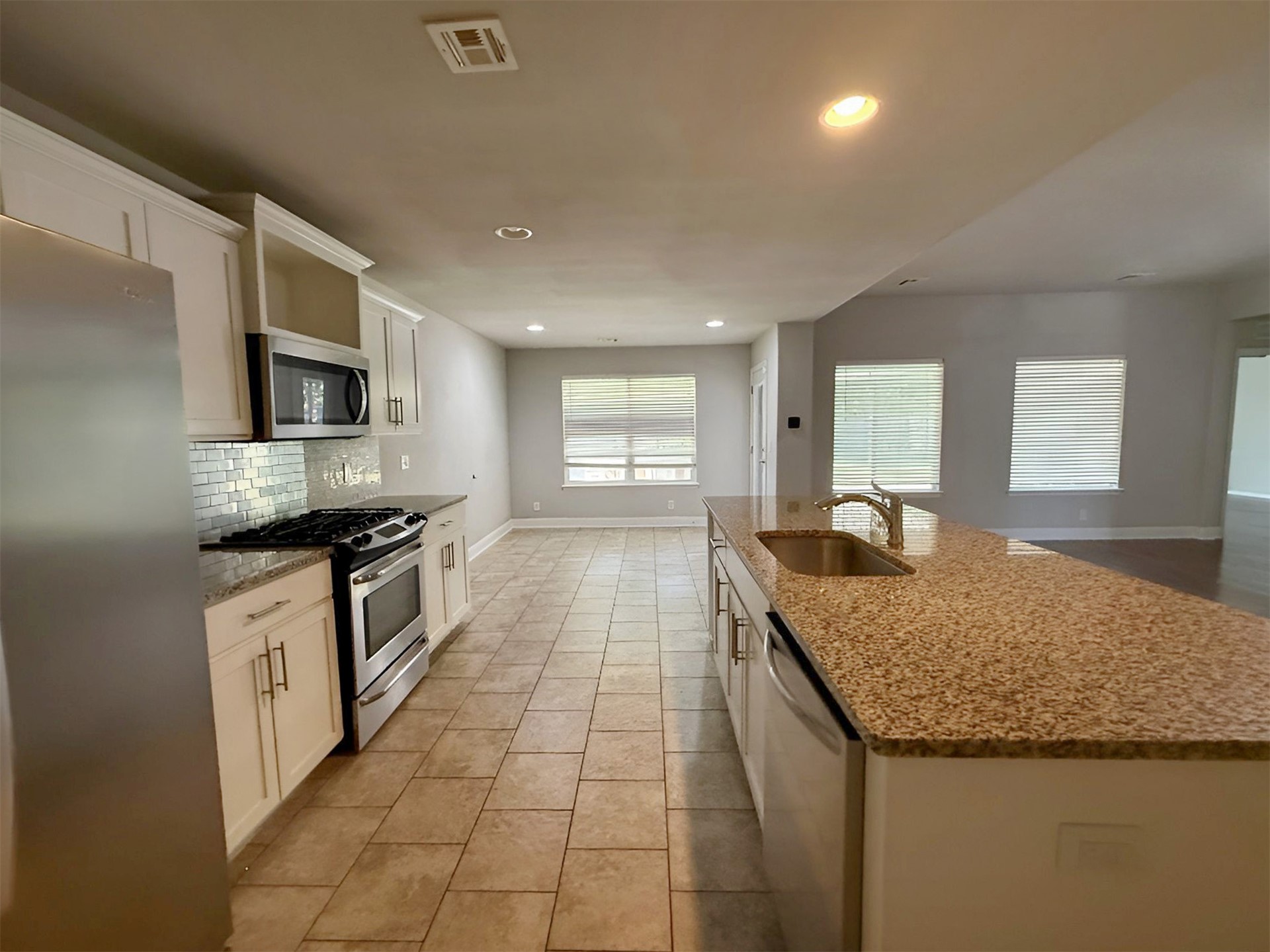 3501 W El Dorado Street