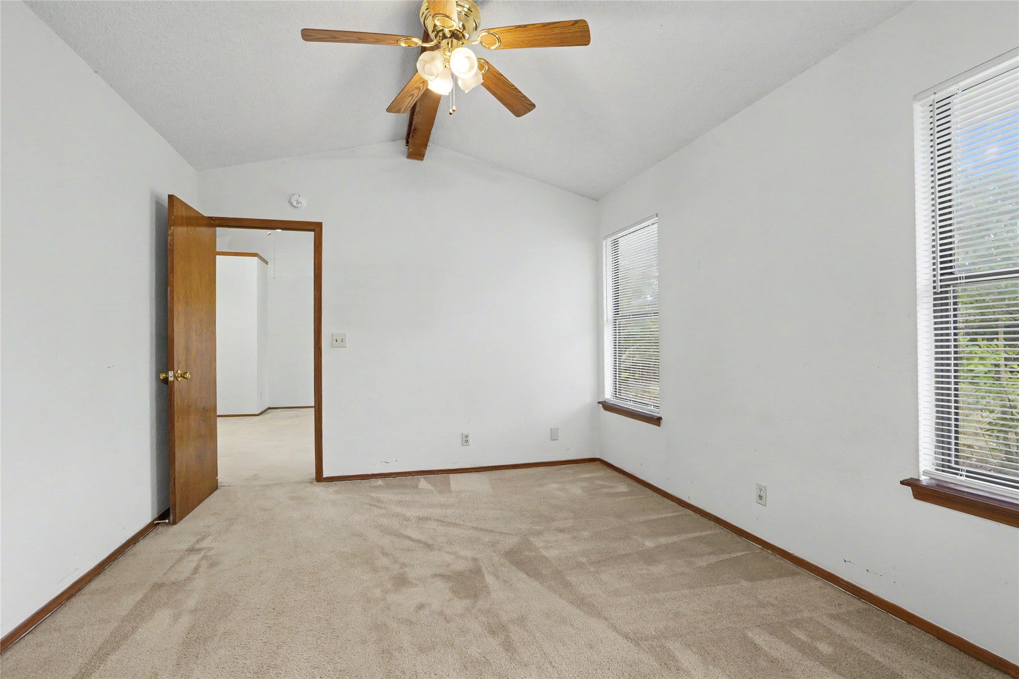 4422 W Princeton Place
