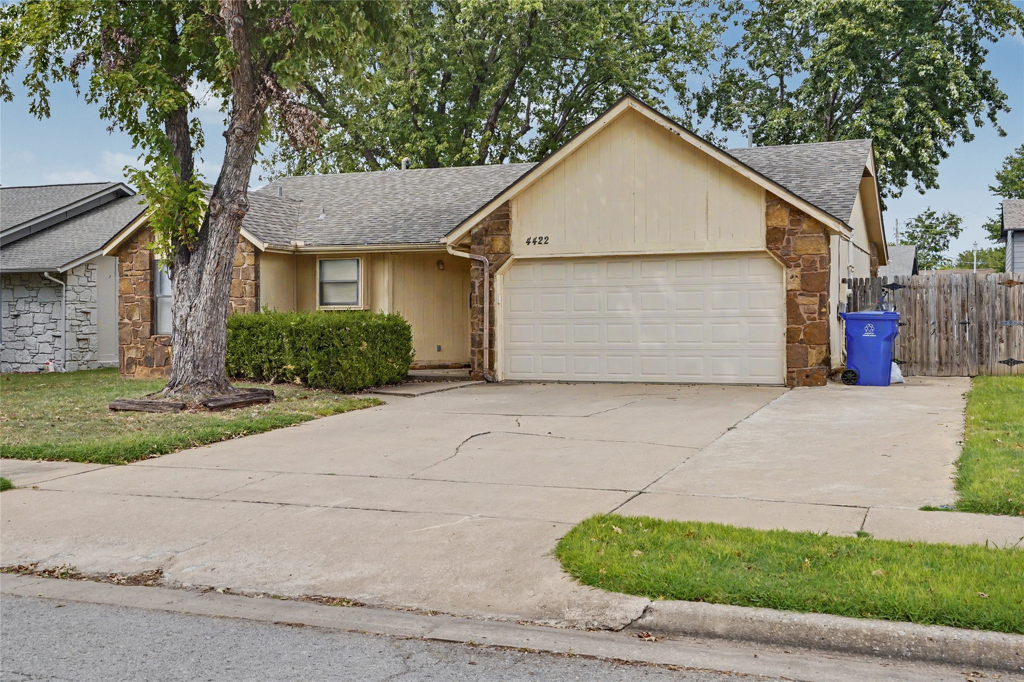 4422 W Princeton Place