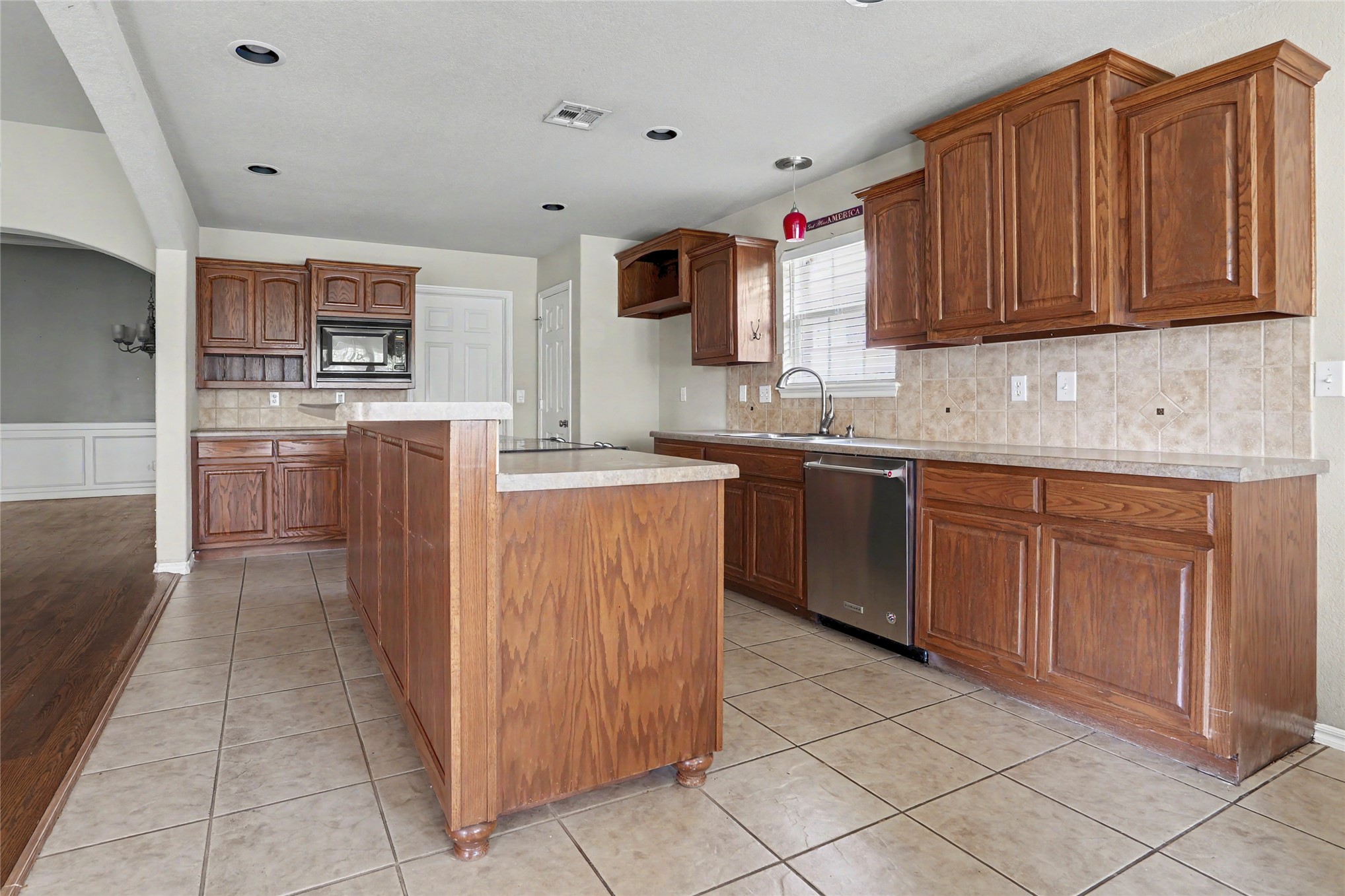 20230 E 50th Place