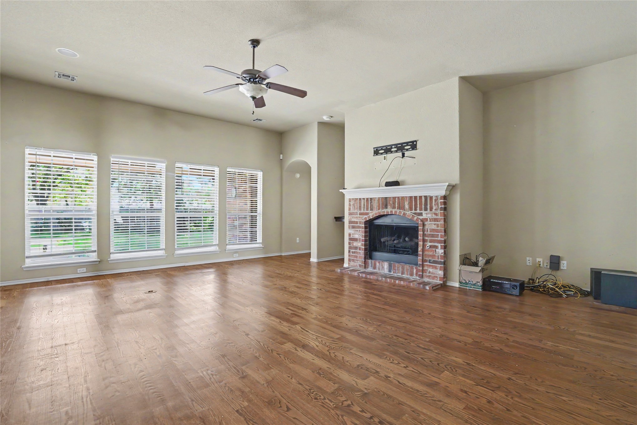20230 E 50th Place