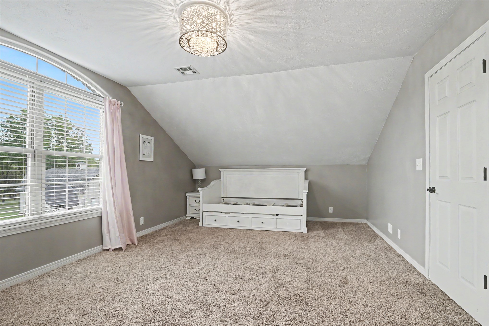 2105 S 280th East Avenue