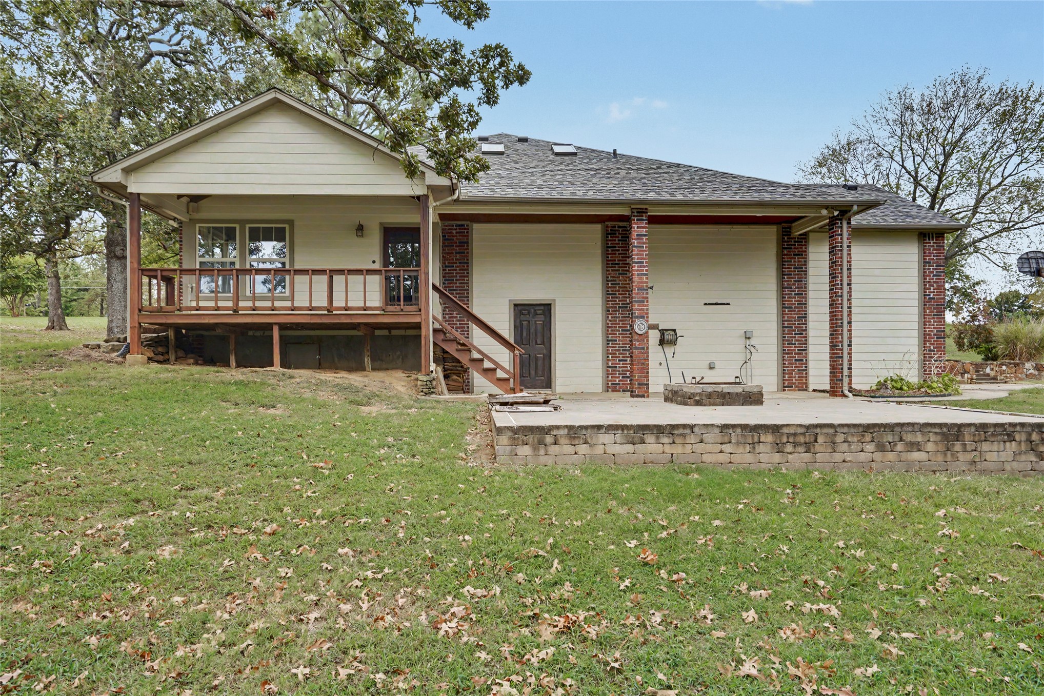 2105 S 280th East Avenue