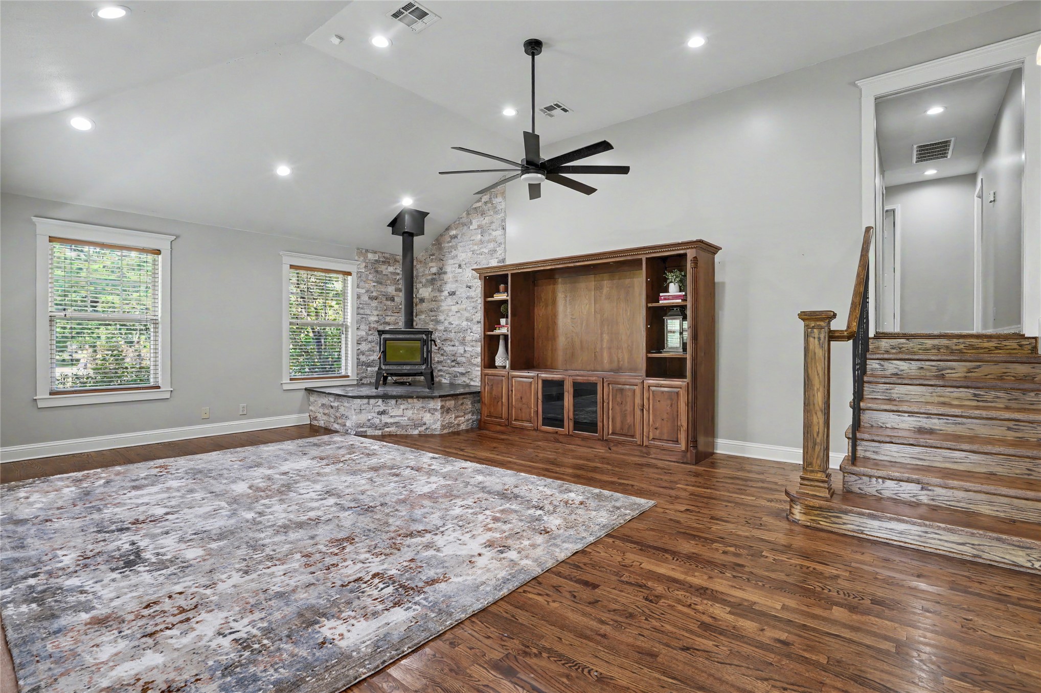 2105 S 280th East Avenue
