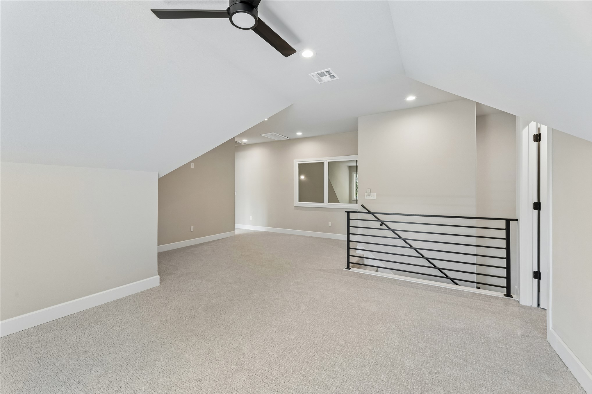810 N Cedar Avenue