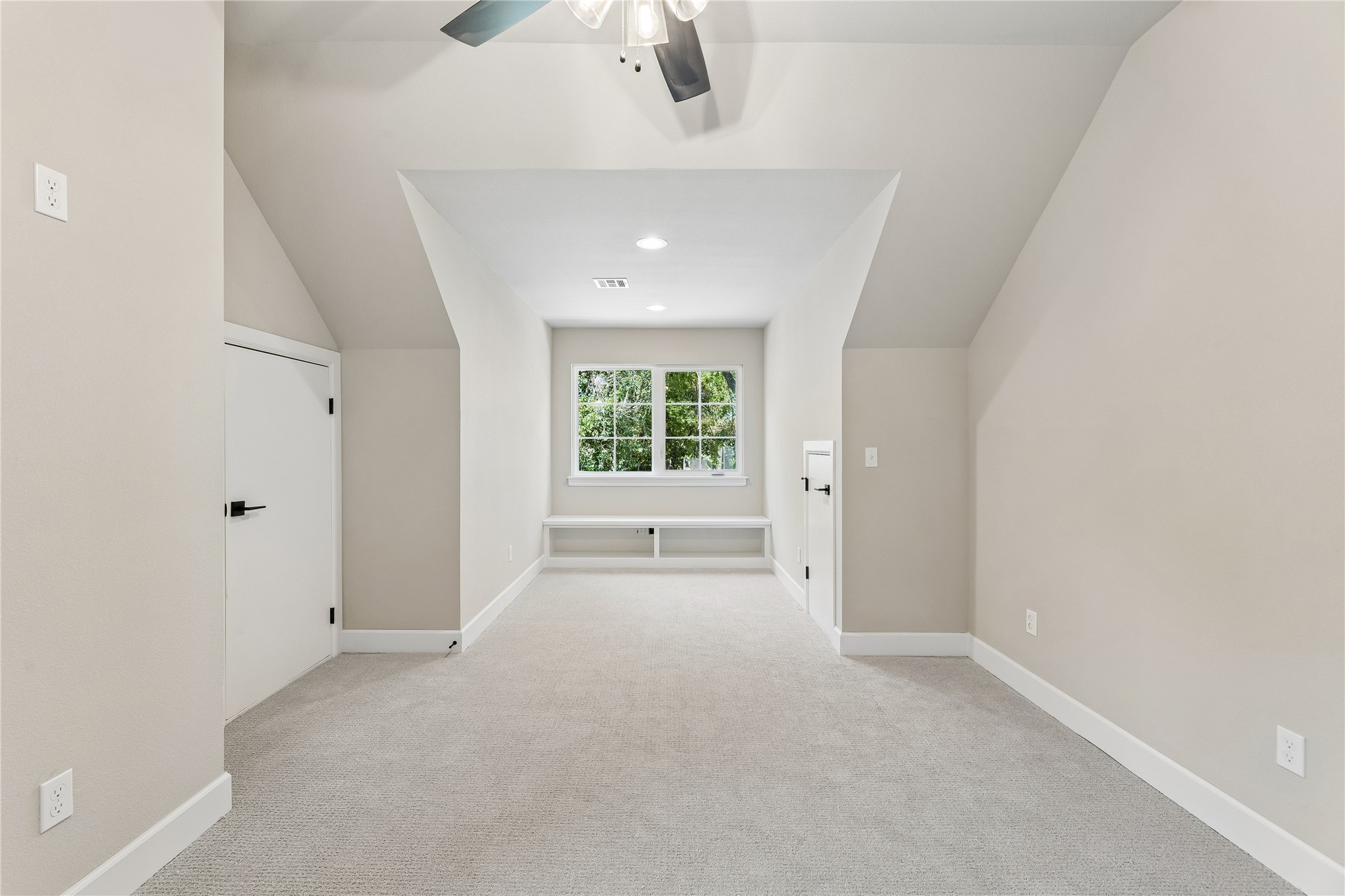 810 N Cedar Avenue