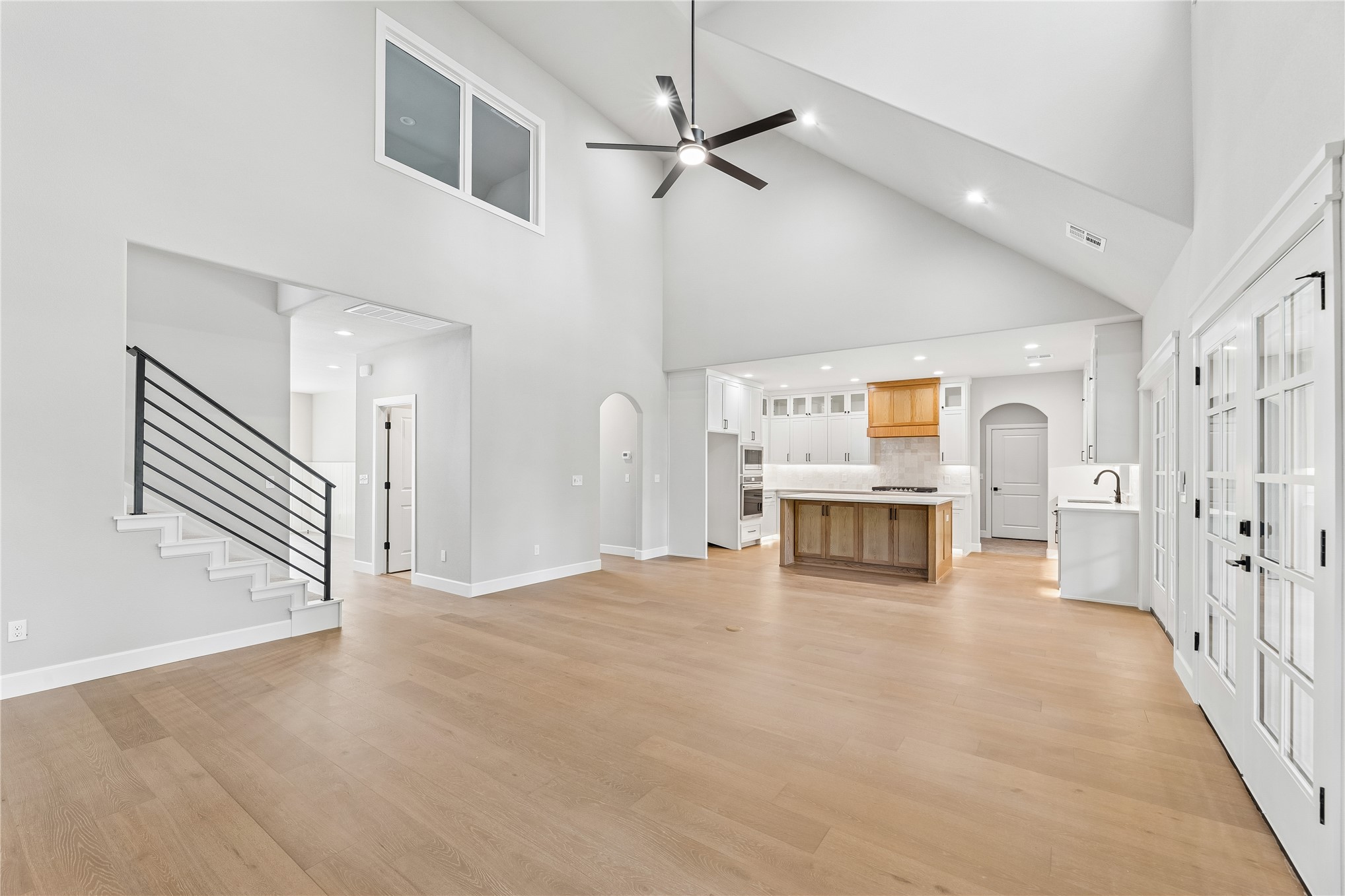 810 N Cedar Avenue