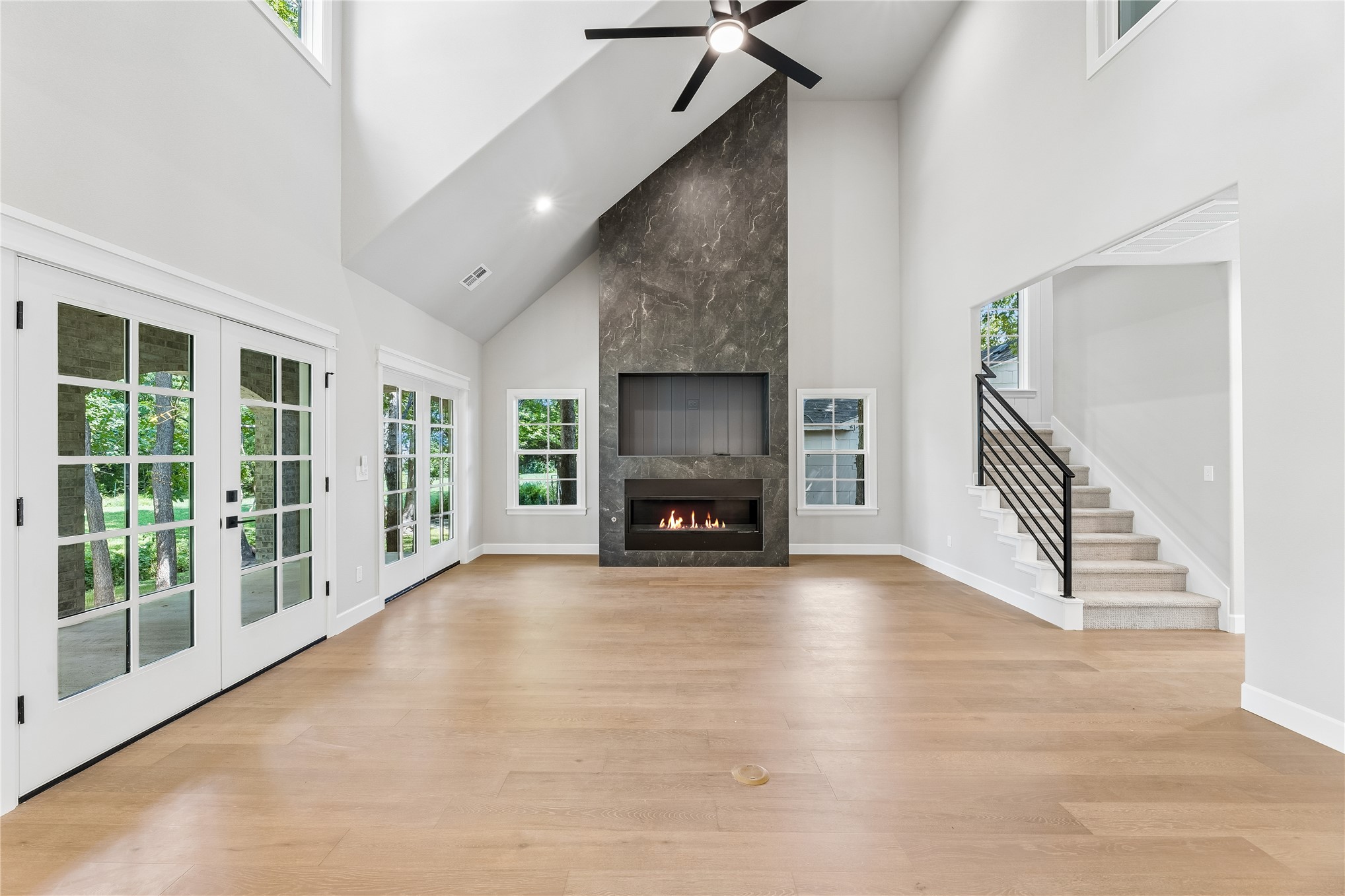 810 N Cedar Avenue