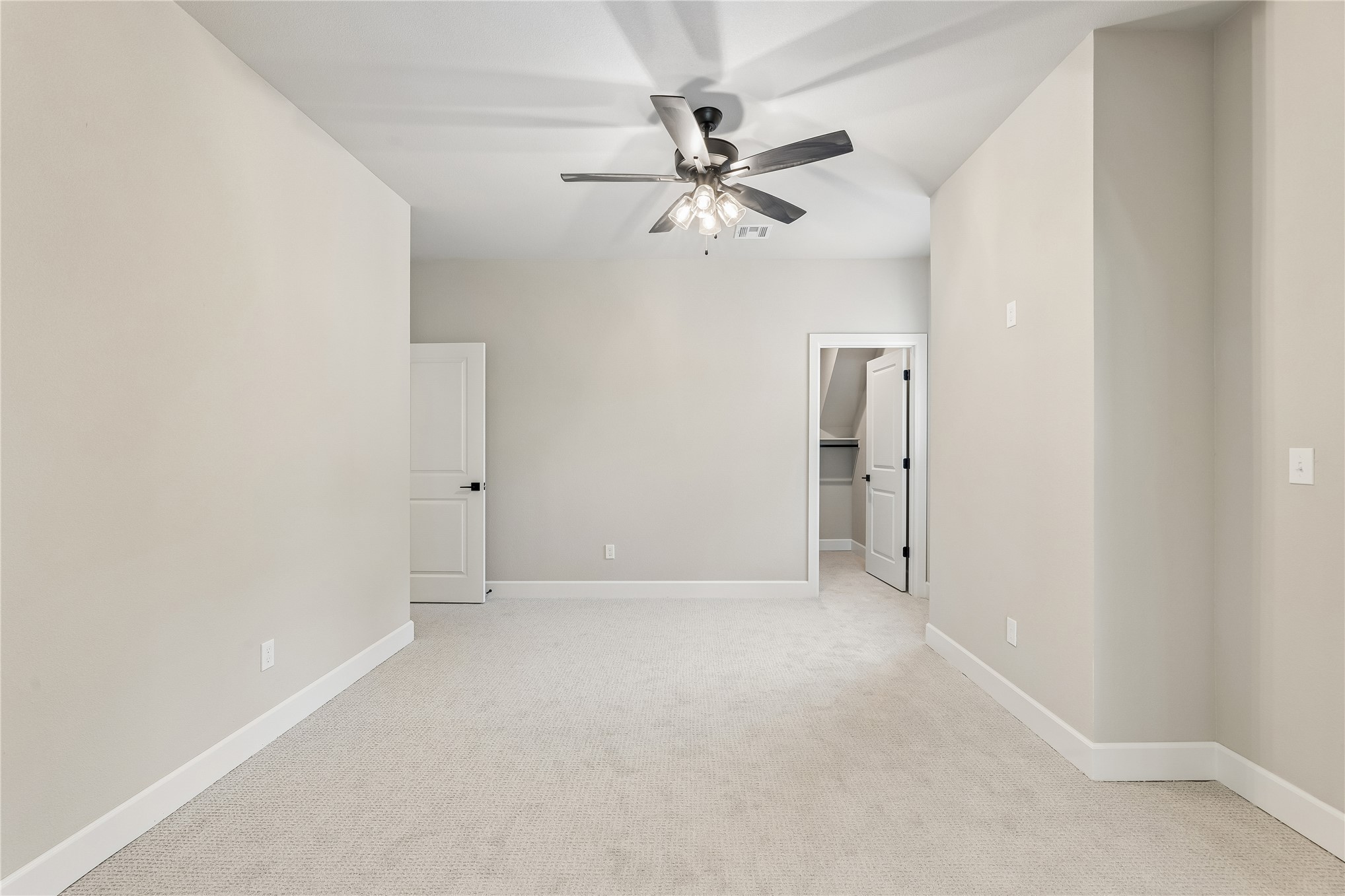 810 N Cedar Avenue