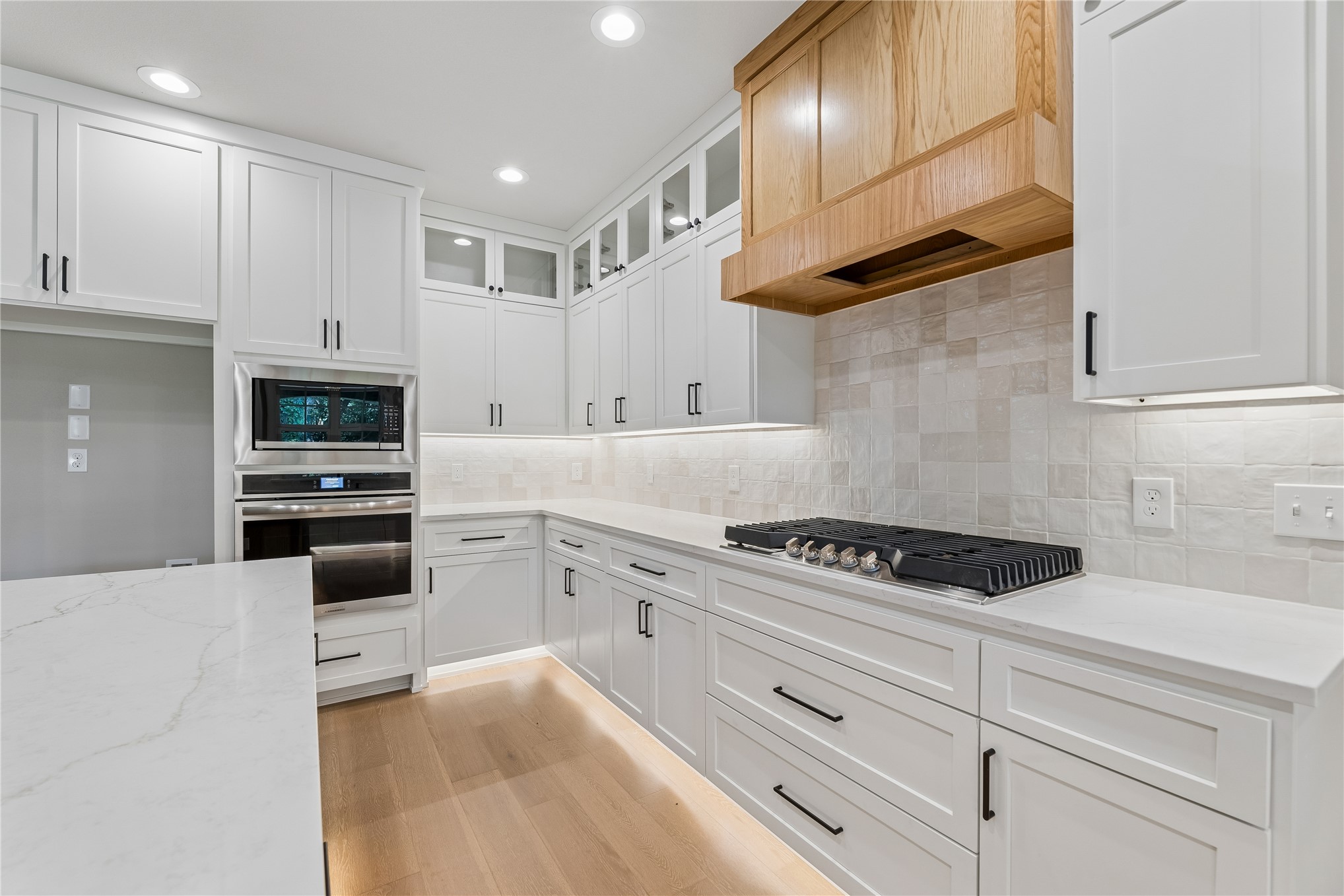 810 N Cedar Avenue