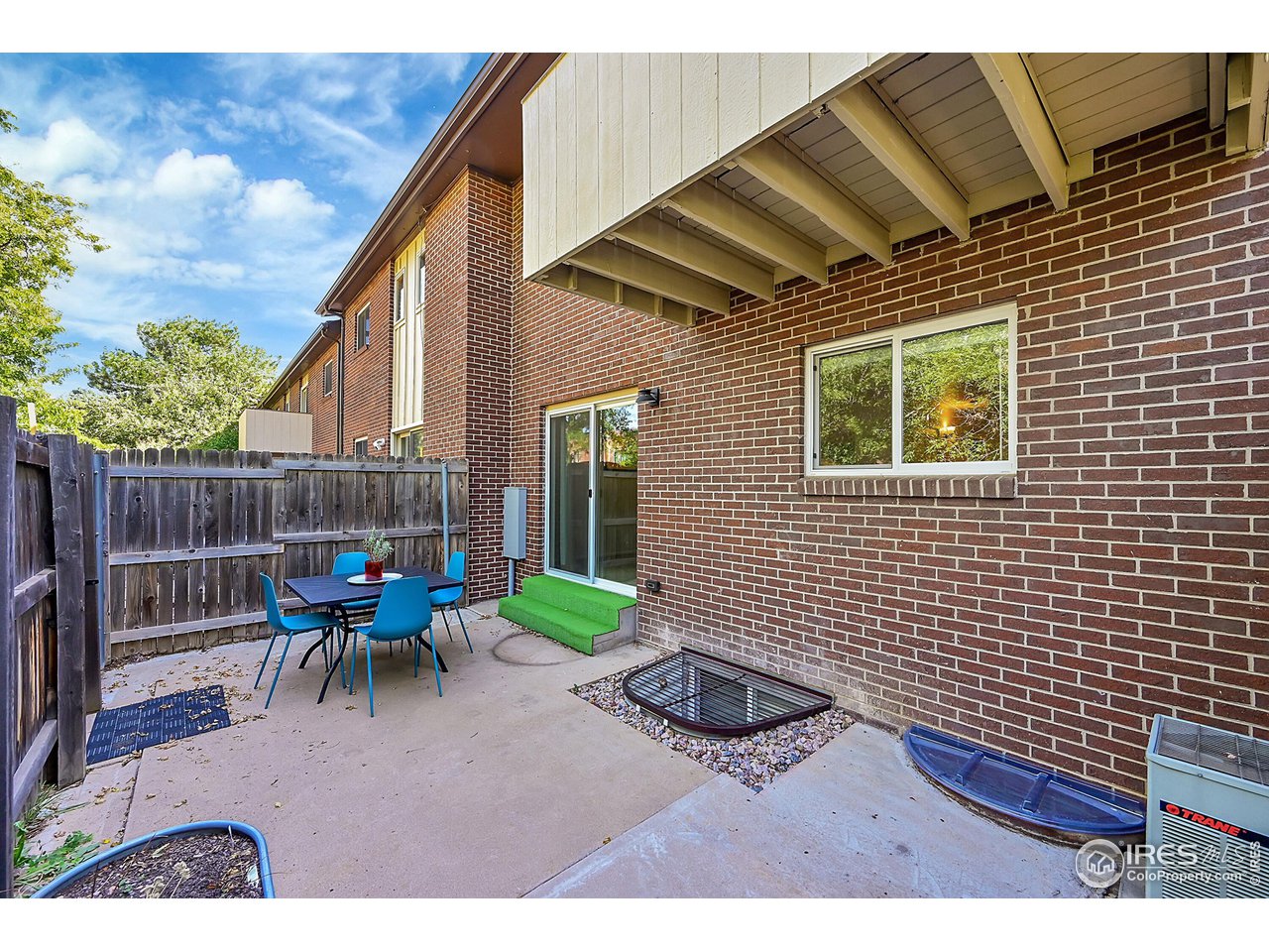 1458 Greenbriar Blvd