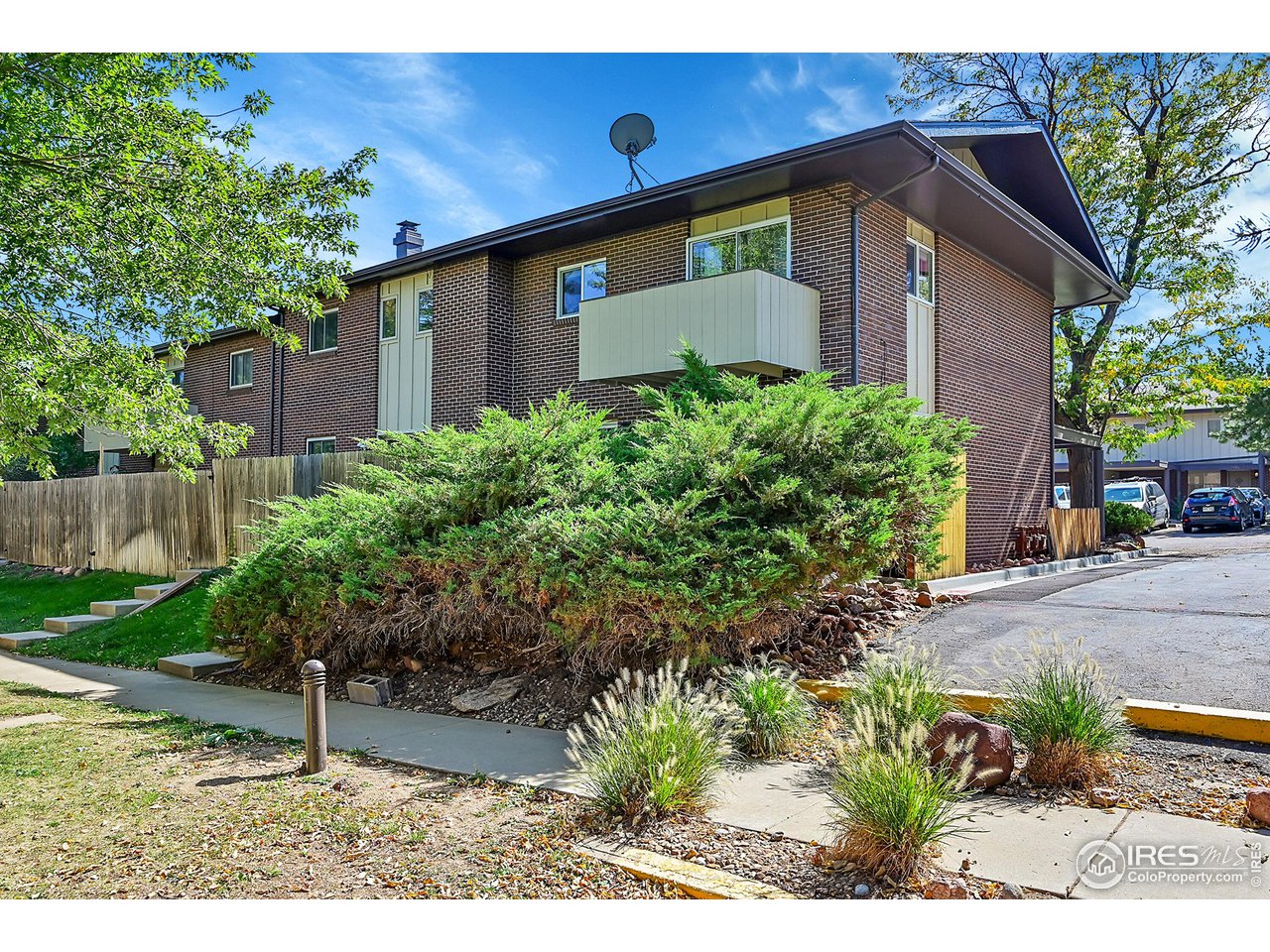 1458 Greenbriar Blvd