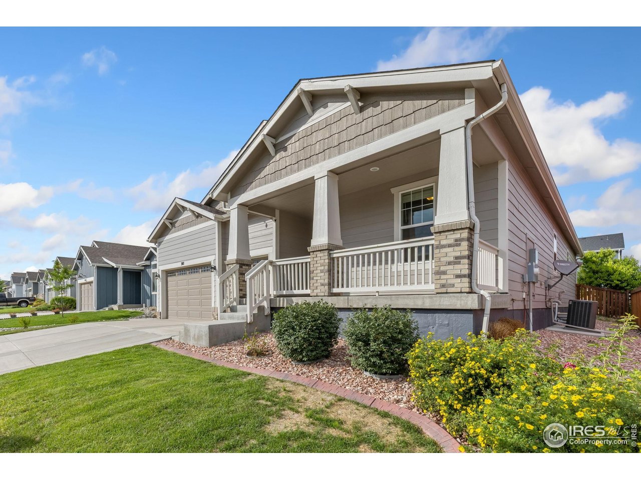 302 Rocking Chair Dr