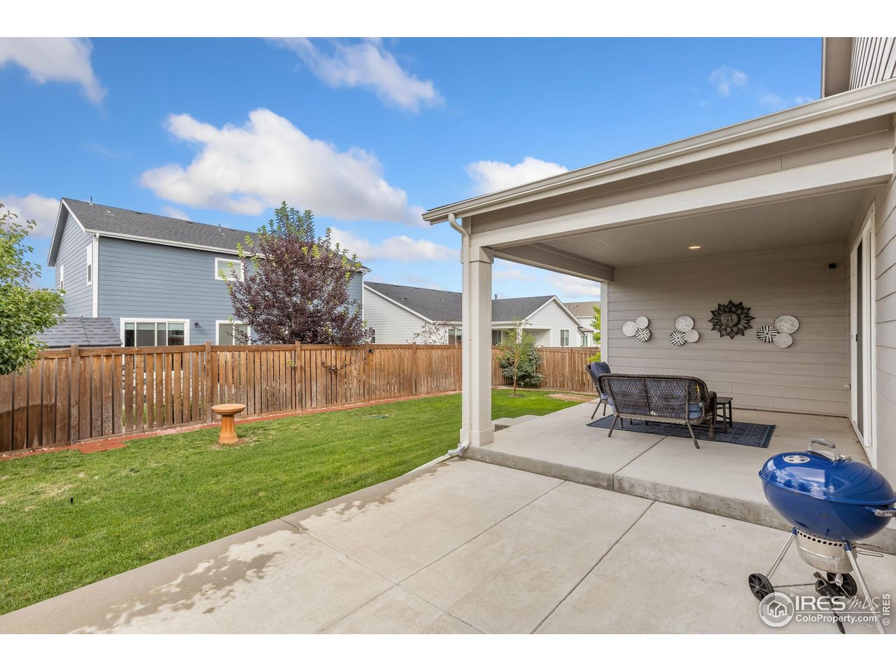 302 Rocking Chair Dr