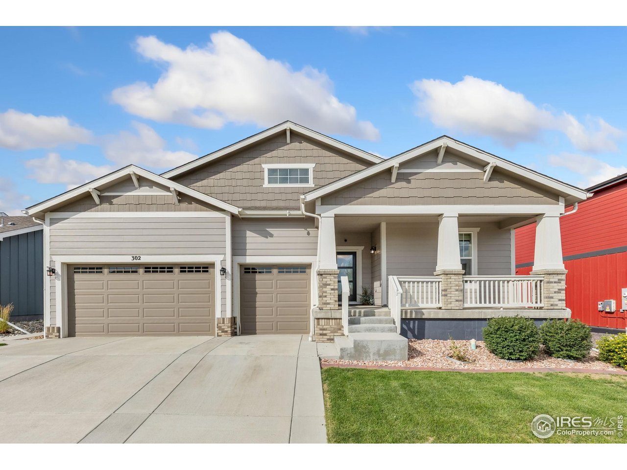 302 Rocking Chair Dr