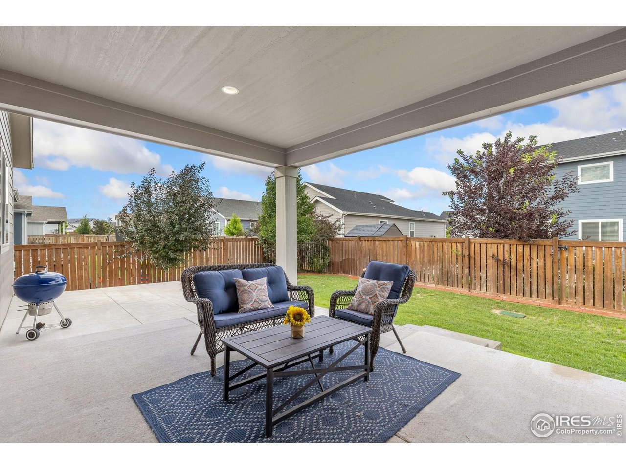 302 Rocking Chair Dr