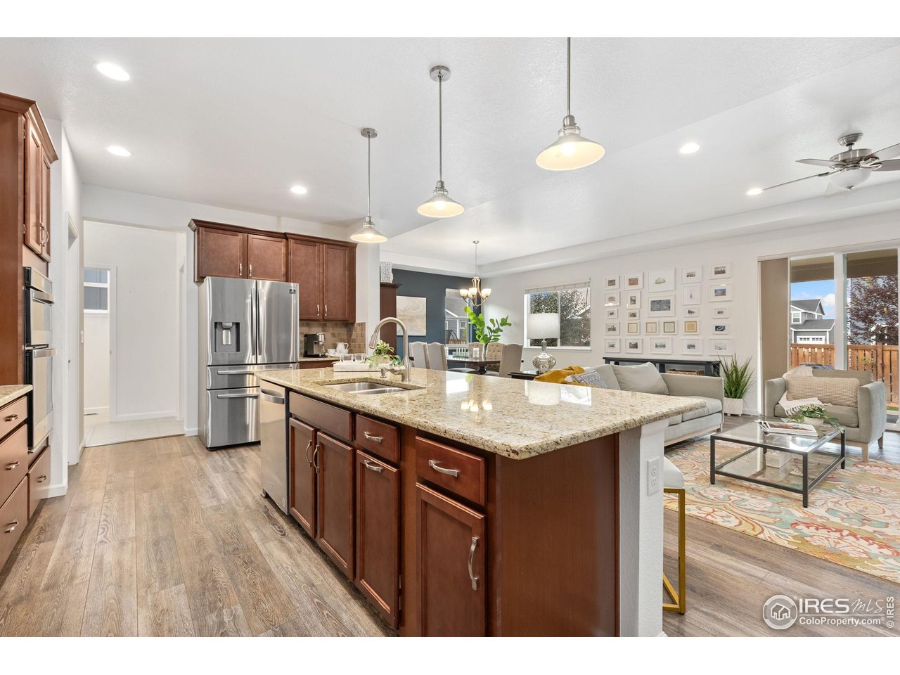 302 Rocking Chair Dr