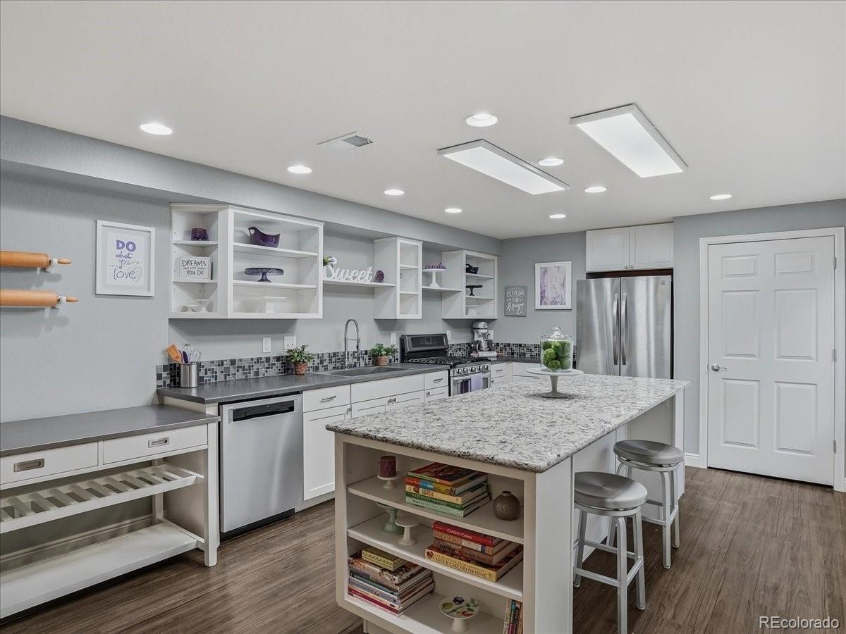 2099 Mountain Iris Drive